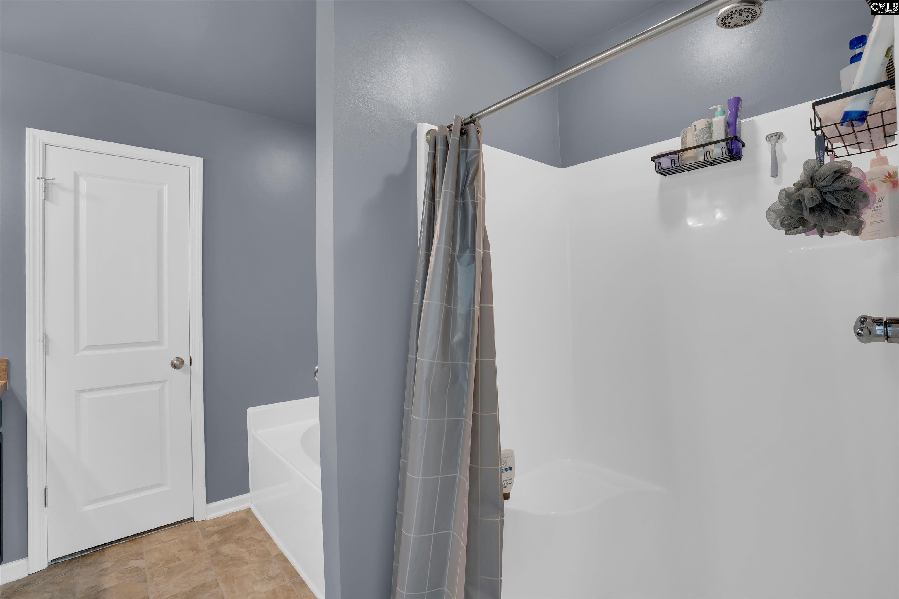1320 Poinsett Loop Columbia, SC 29209