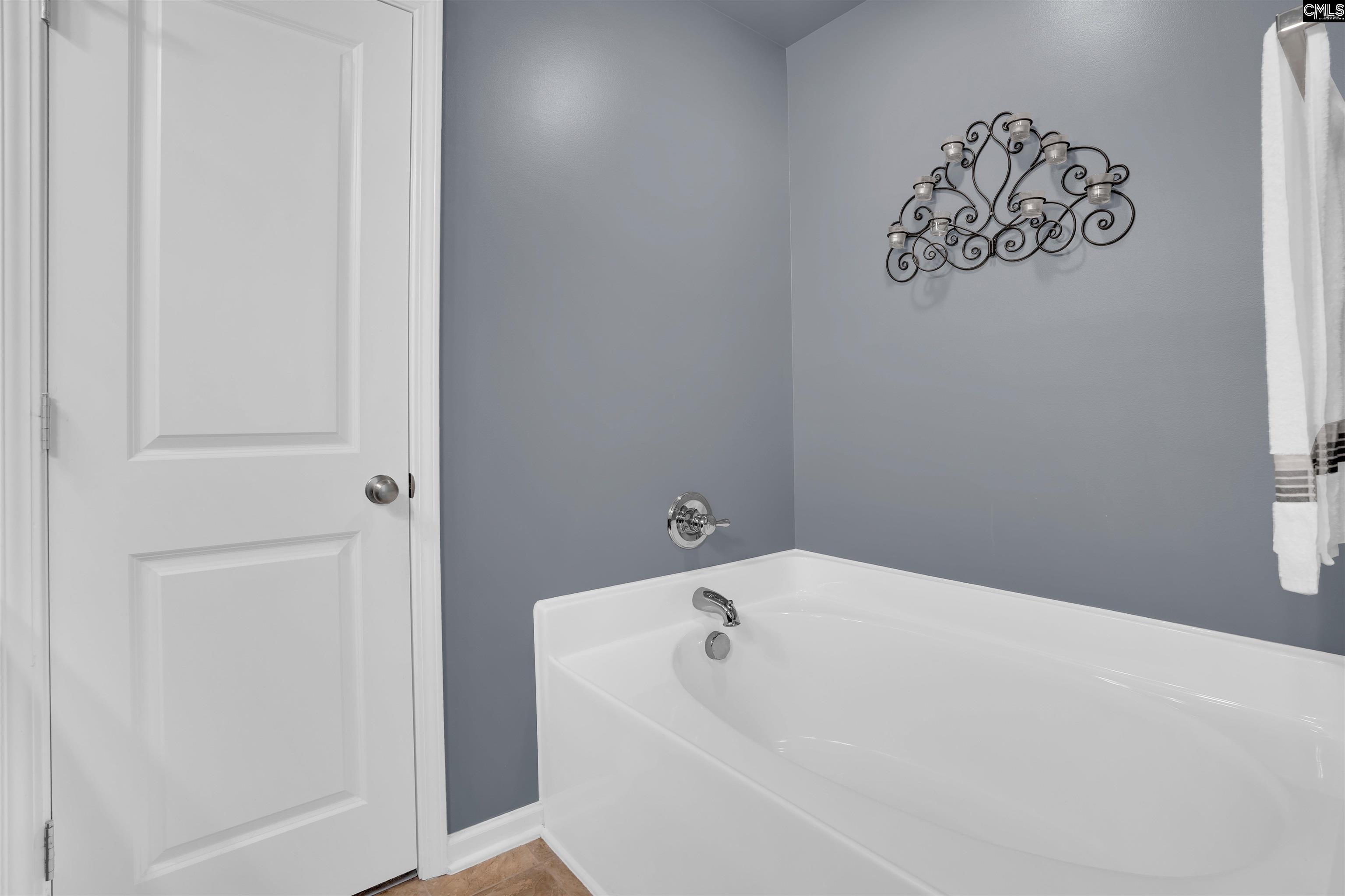 1320 Poinsett Loop Columbia, SC 29209