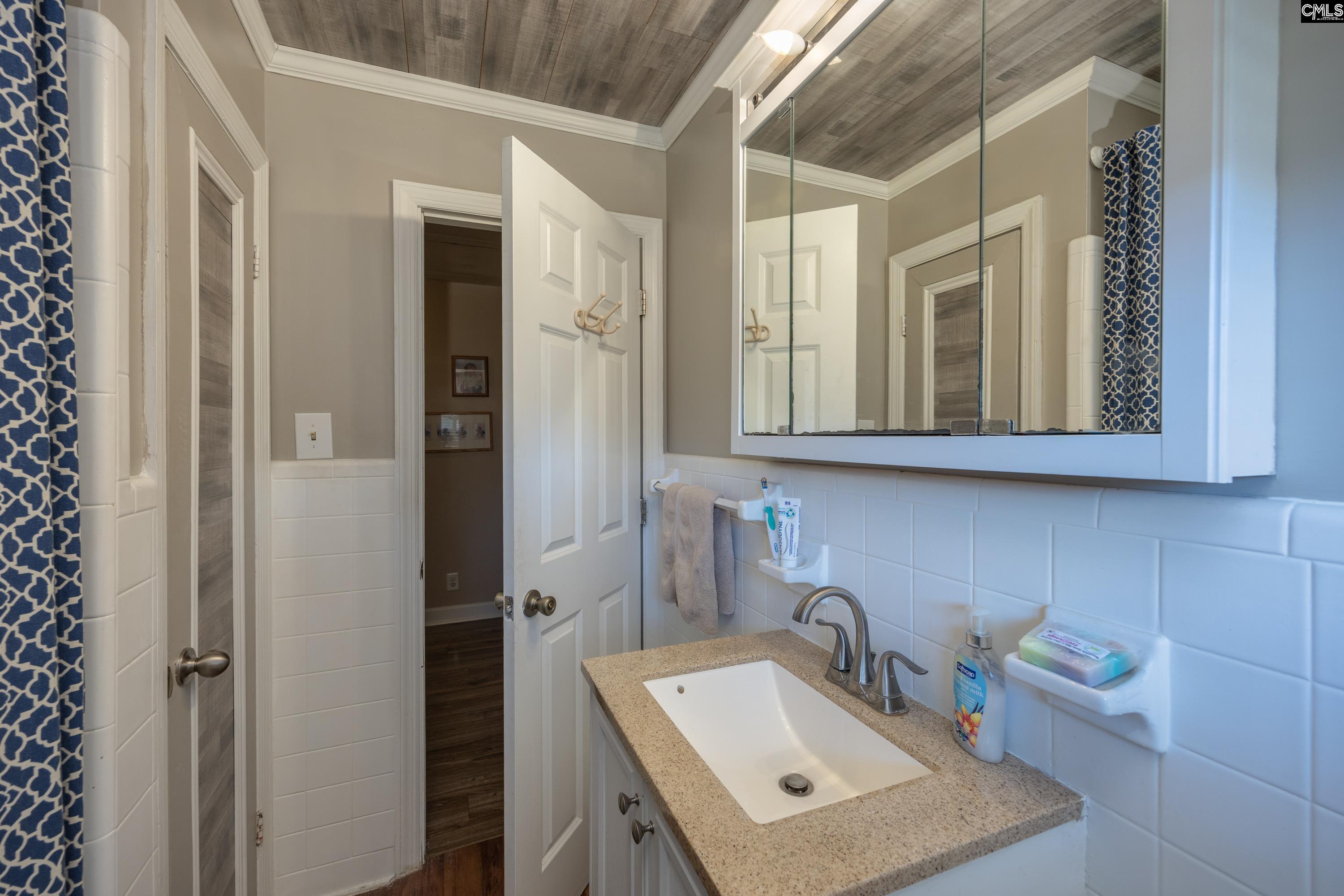 1005 Sunnyhill Drive Camden, SC 29020-1513
