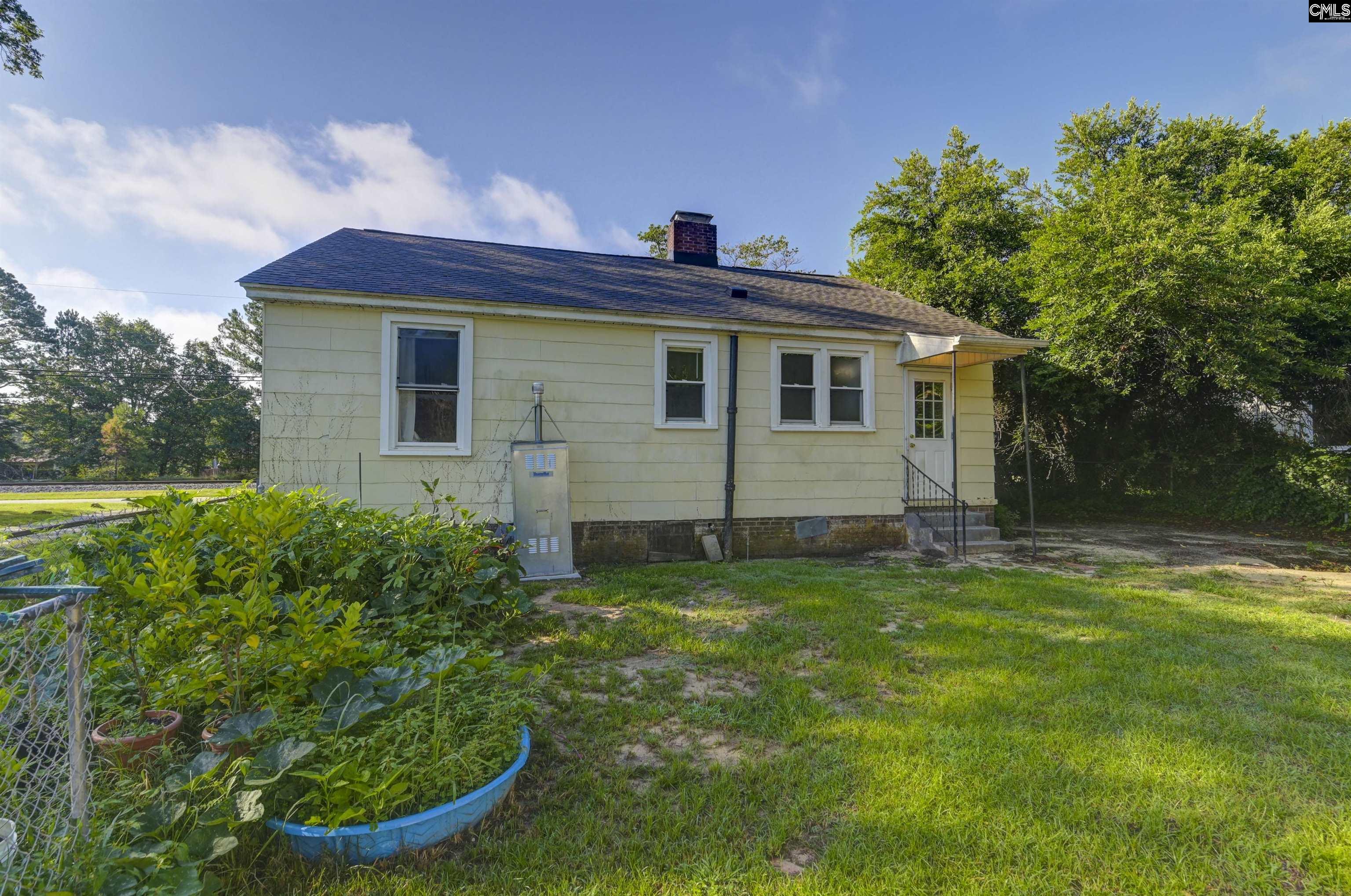 637 E Church Street Leesville, SC 29070