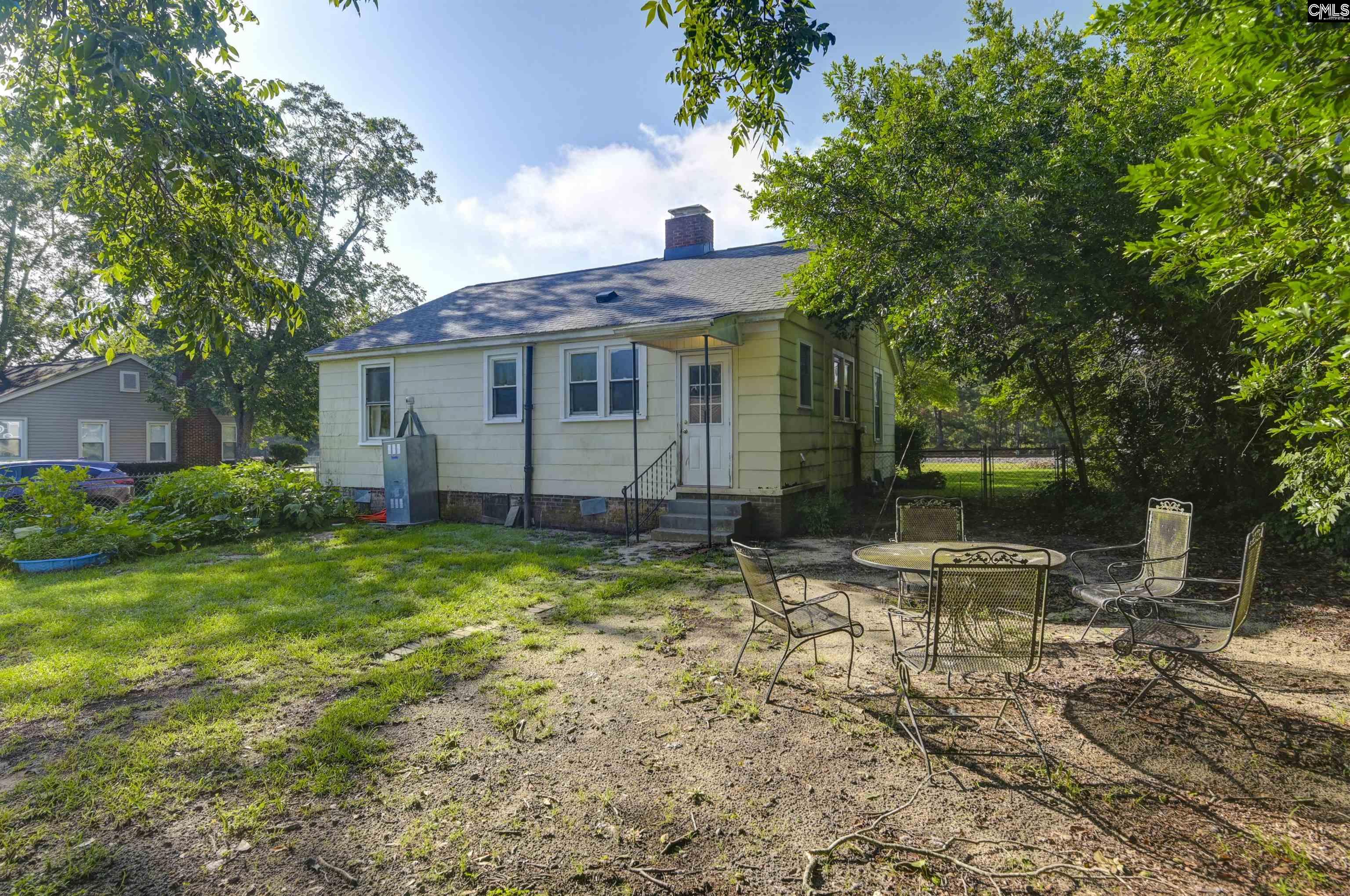 637 E Church Street Leesville, SC 29070