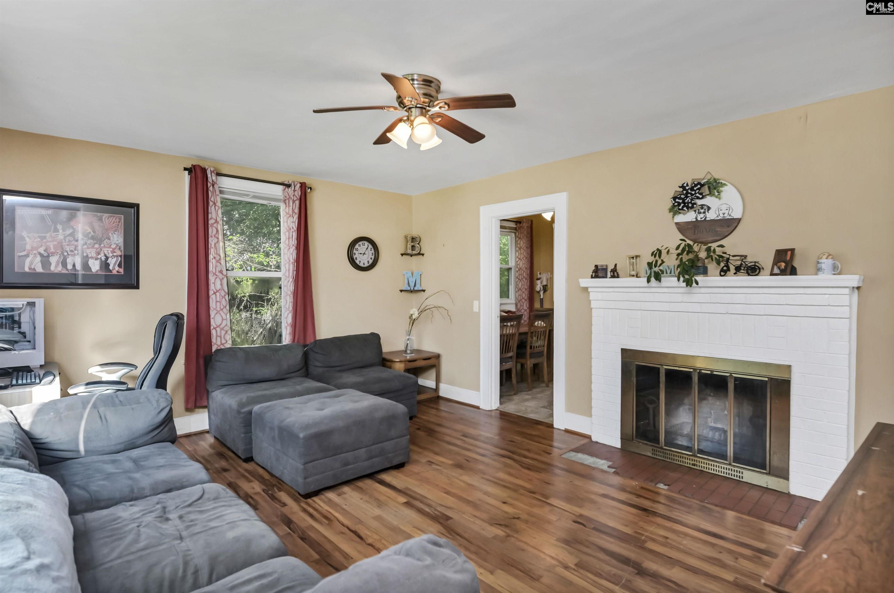 637 E Church Street Leesville, SC 29070