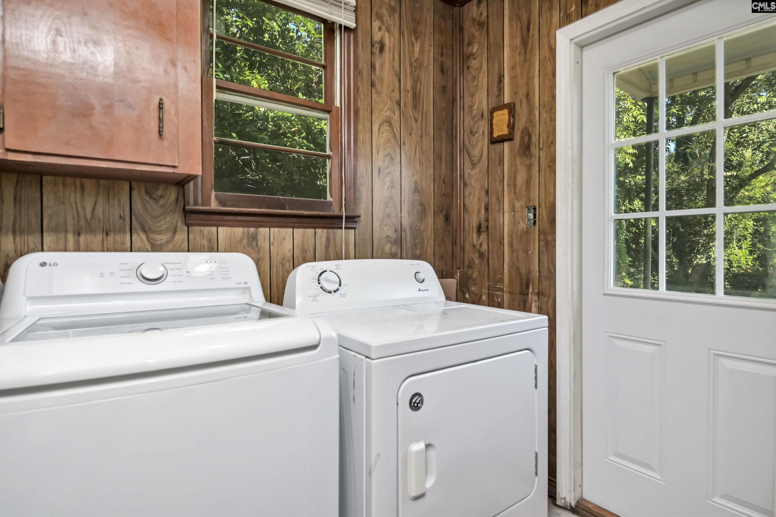 637 E Church Street Leesville, SC 29070
