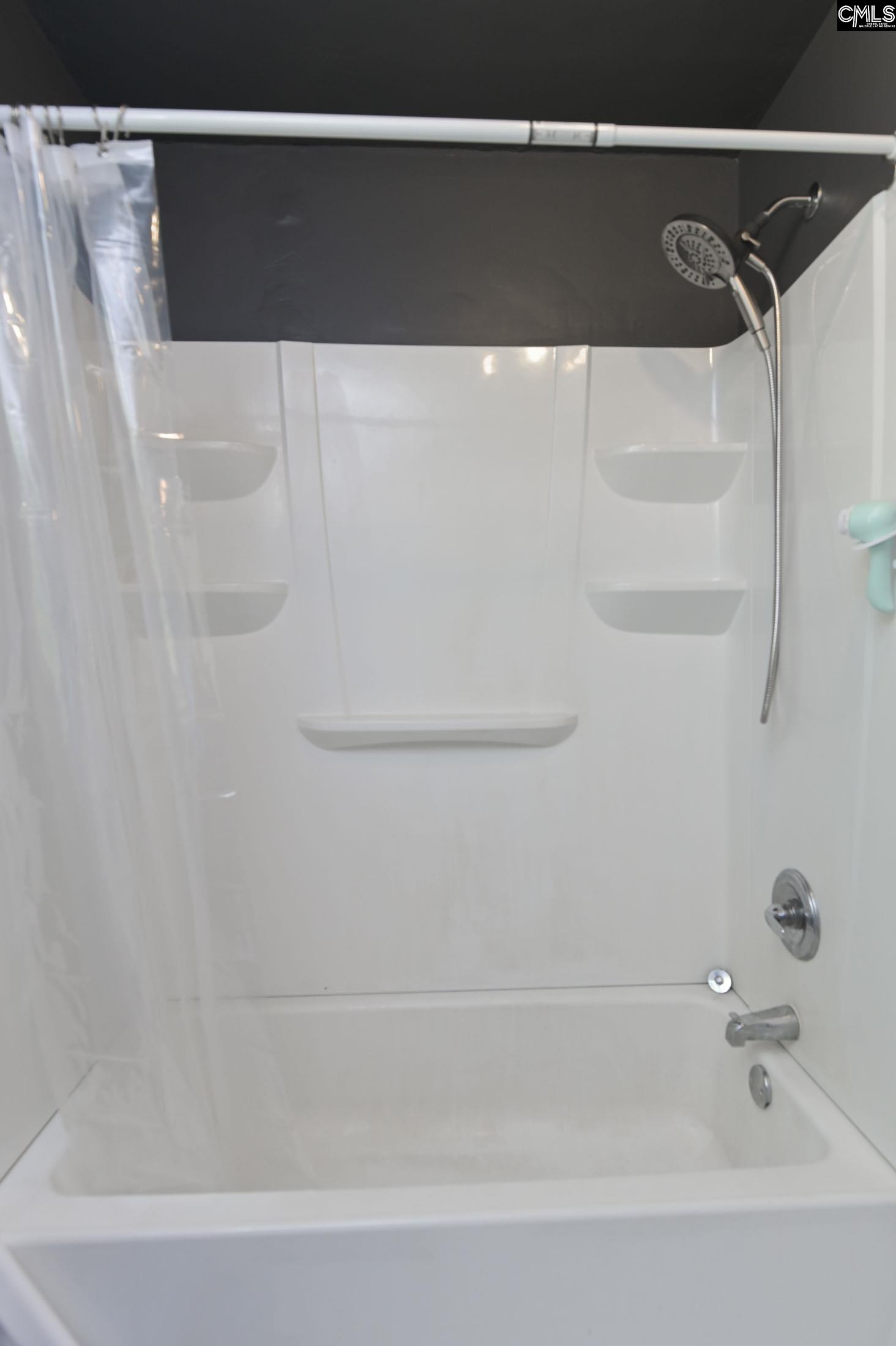 637 E Church Street Leesville, SC 29070