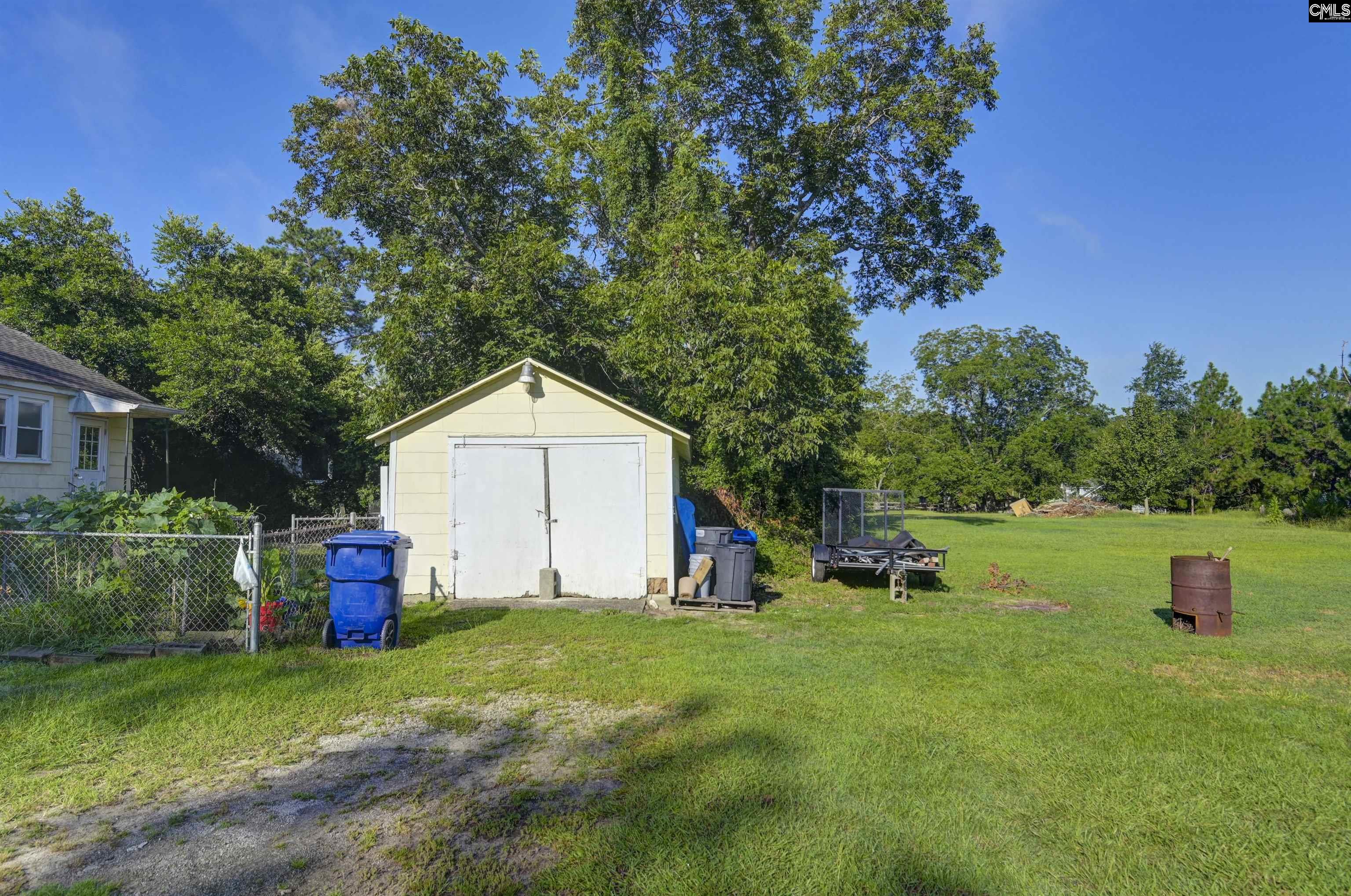 637 E Church Street Leesville, SC 29070
