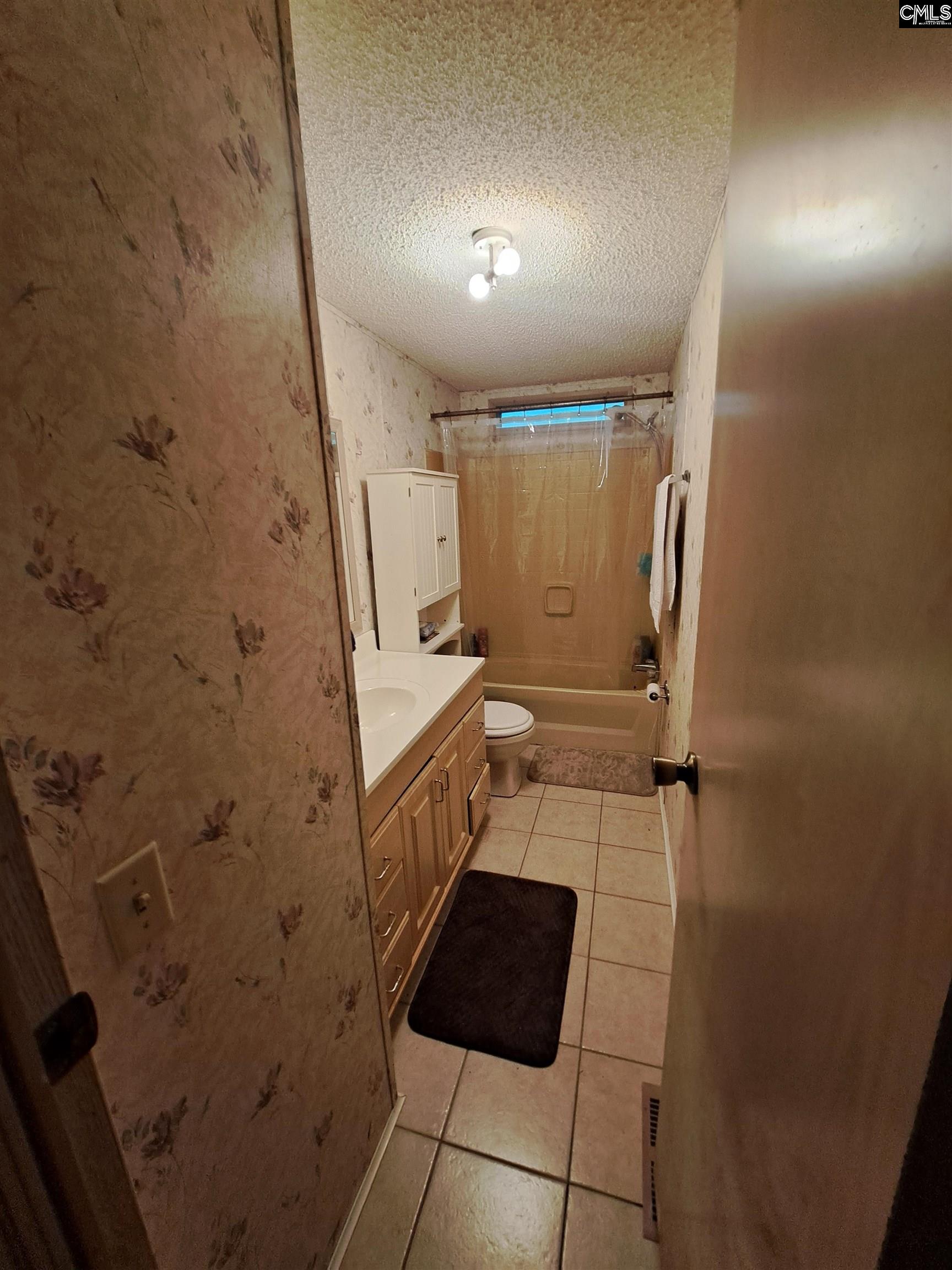 1015 Robinson Ridgeway, SC 29130