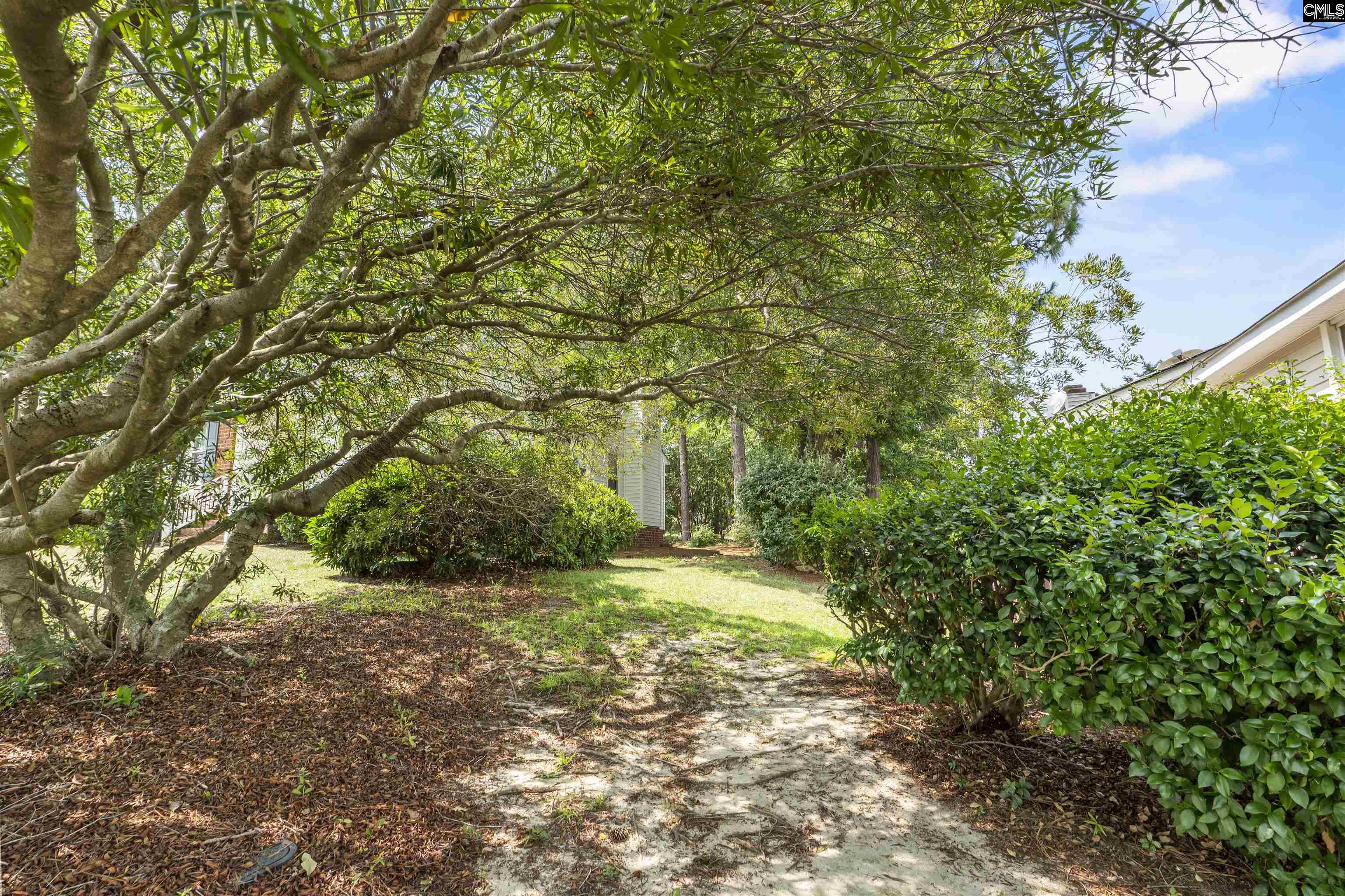 92 N. Lake Pointe Drive Columbia, SC 29229