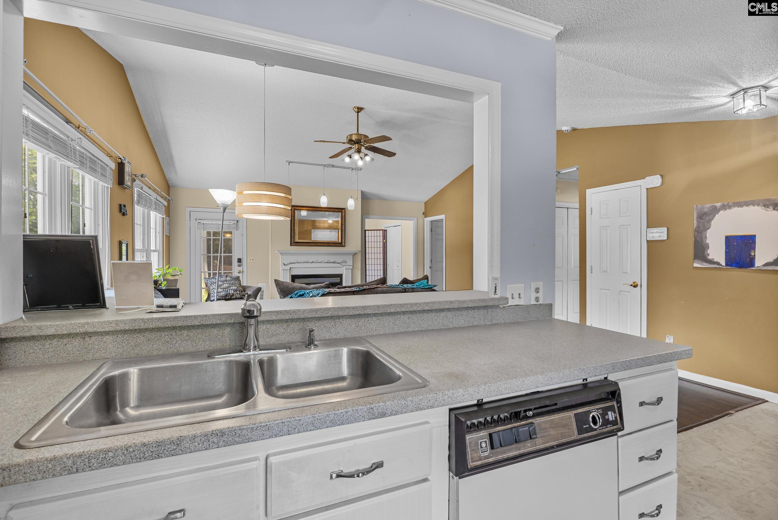 92 N. Lake Pointe Drive Columbia, SC 29229