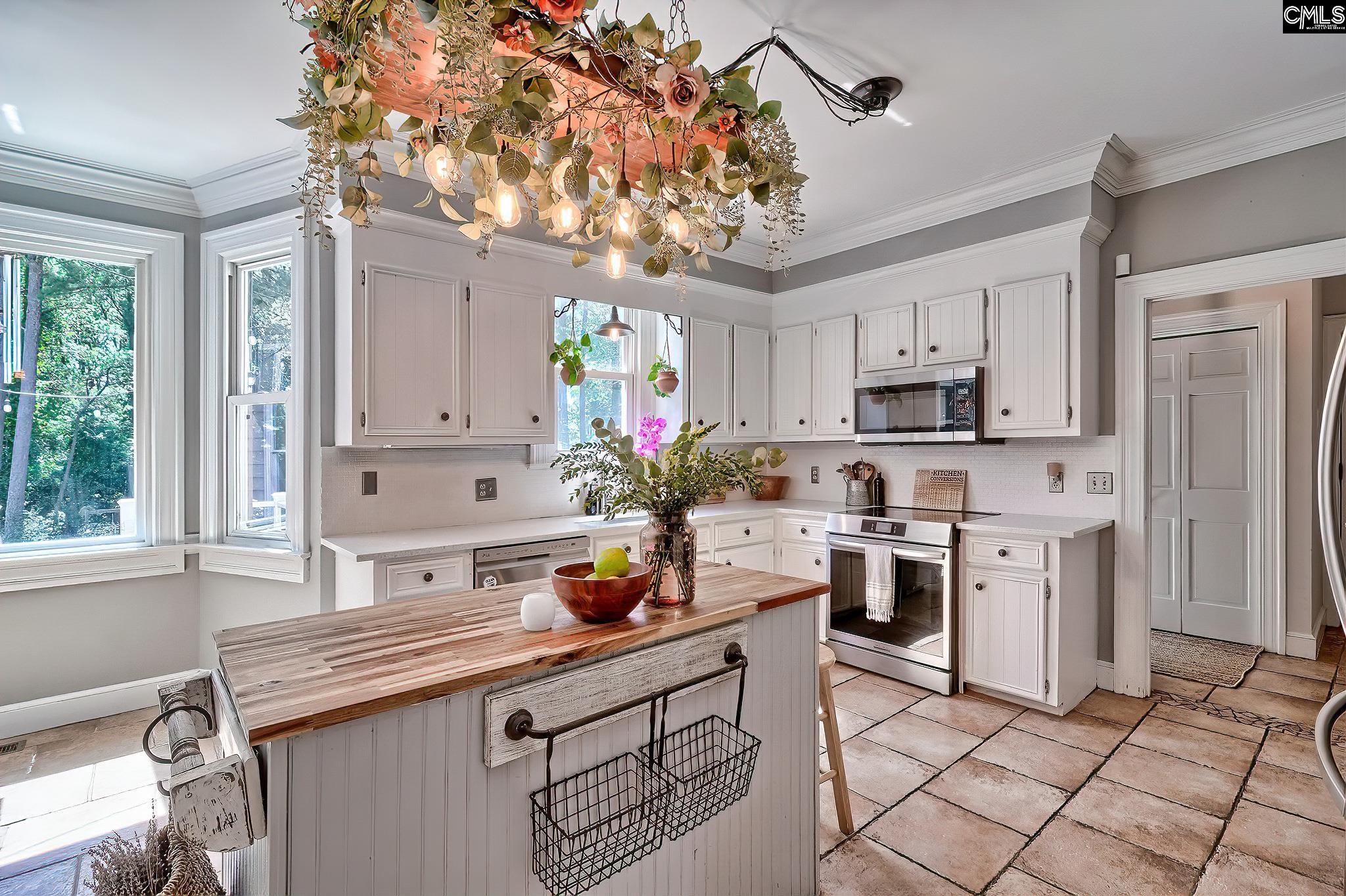 220 Viking Drive Columbia, SC 29229