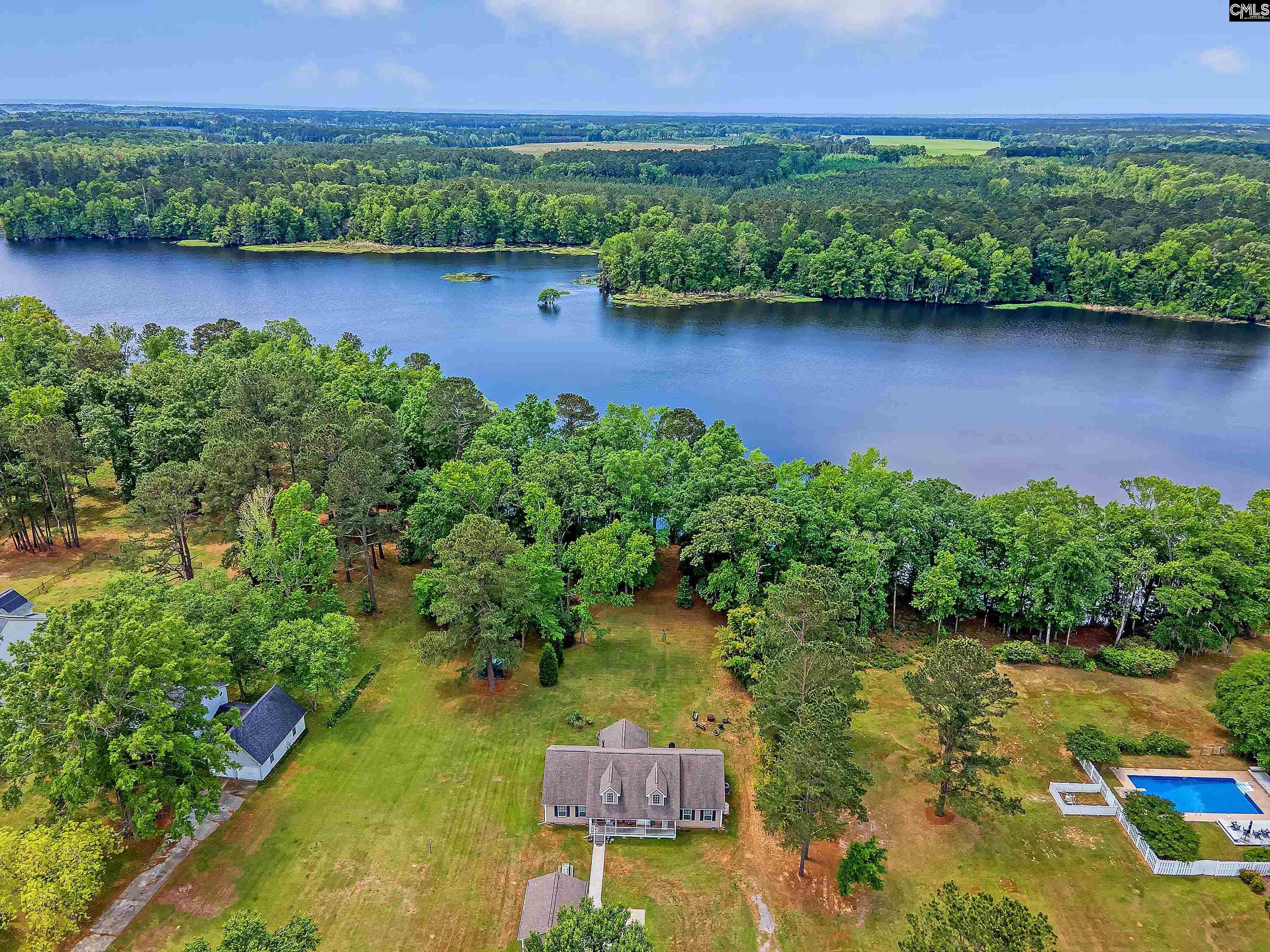 1403 Winnwood Lane Summerton, SC 29148