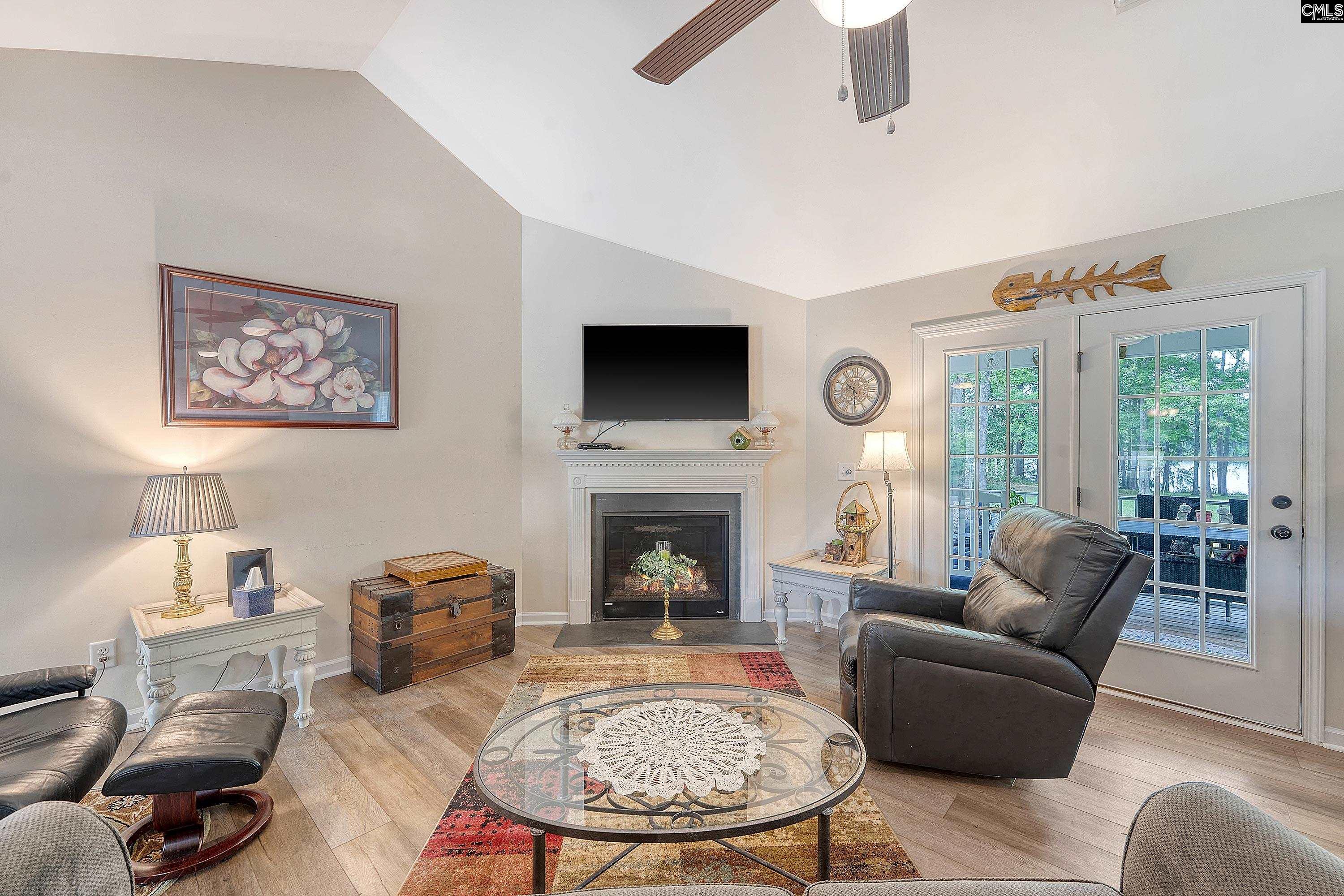 1403 Winnwood Lane Summerton, SC 29148