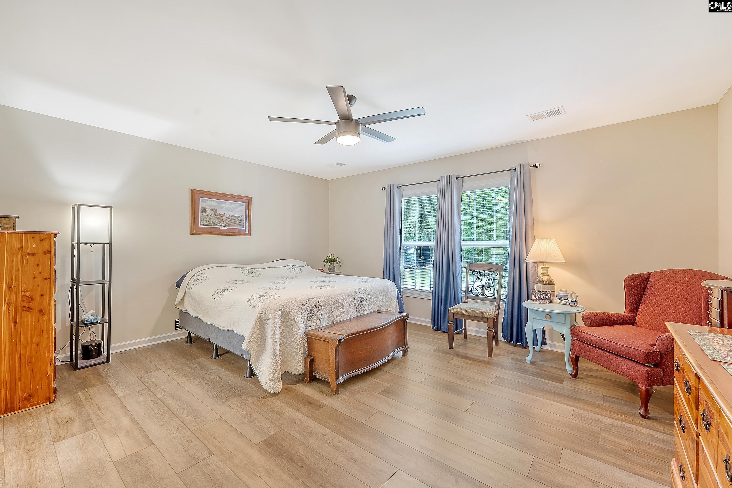 1403 Winnwood Lane Summerton, SC 29148