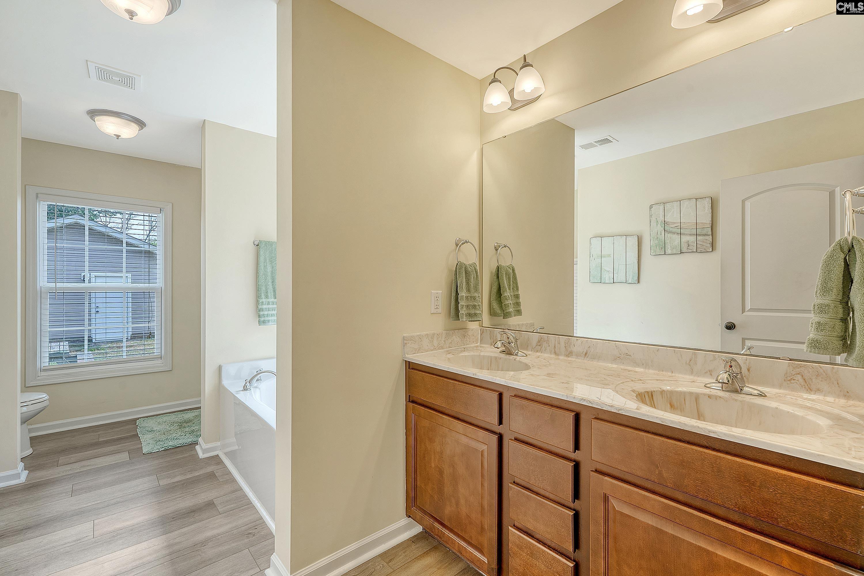 1403 Winnwood Lane Summerton, SC 29148