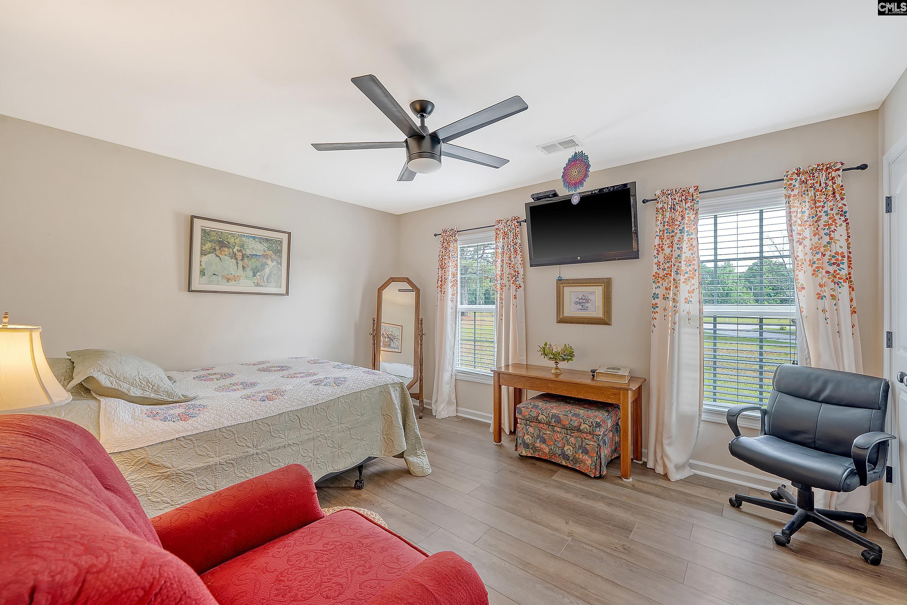 1403 Winnwood Lane Summerton, SC 29148
