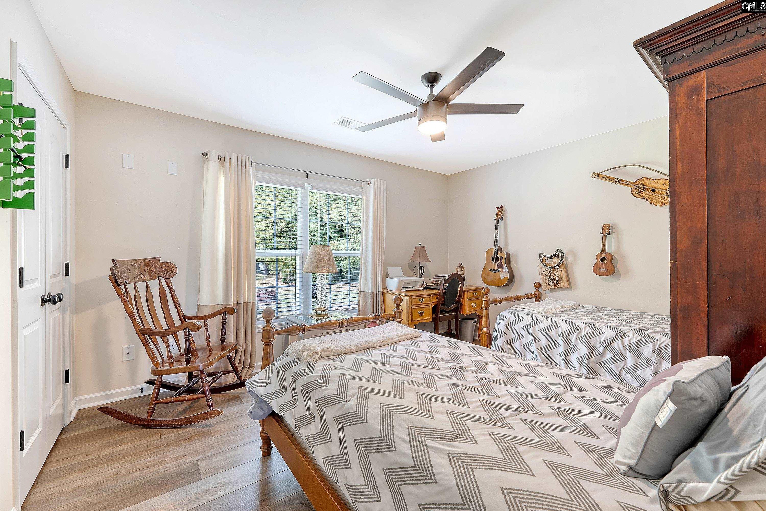 1403 Winnwood Lane Summerton, SC 29148