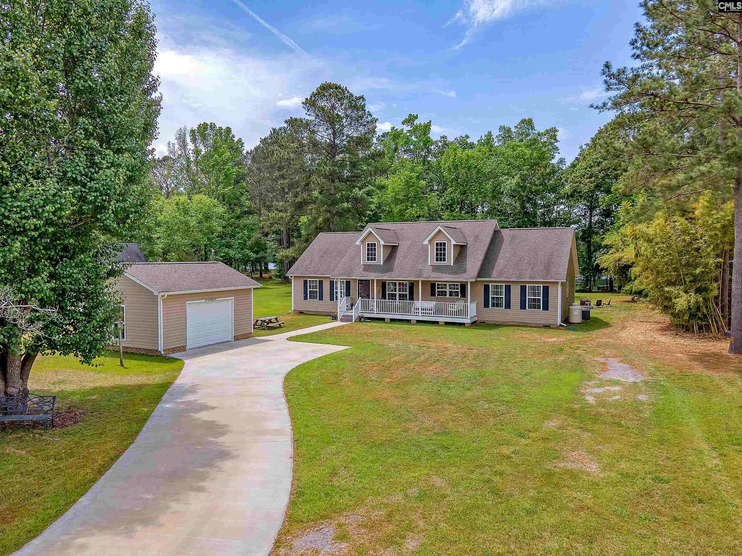1403 Winnwood Lane Summerton, SC 29148