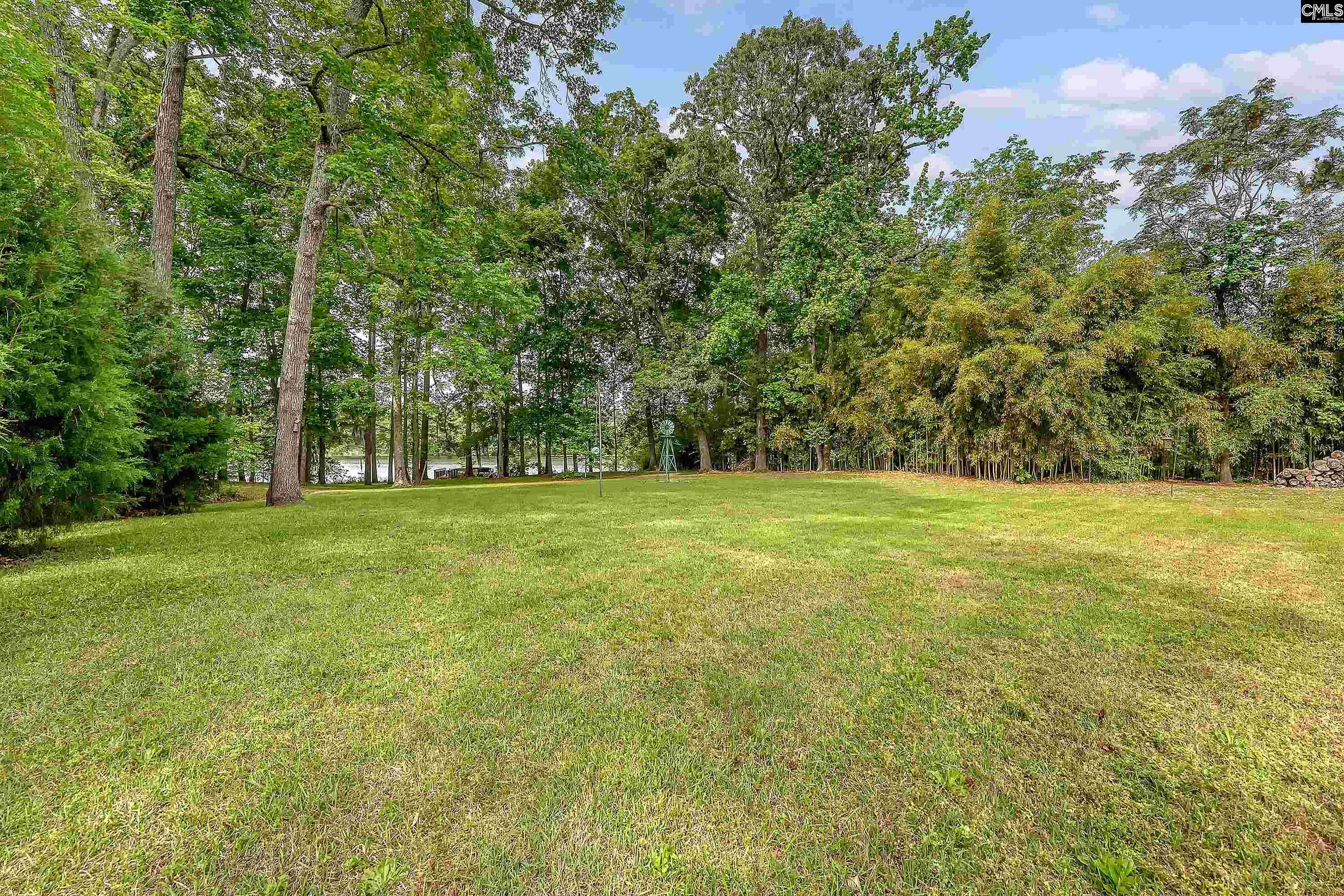 1403 Winnwood Lane Summerton, SC 29148