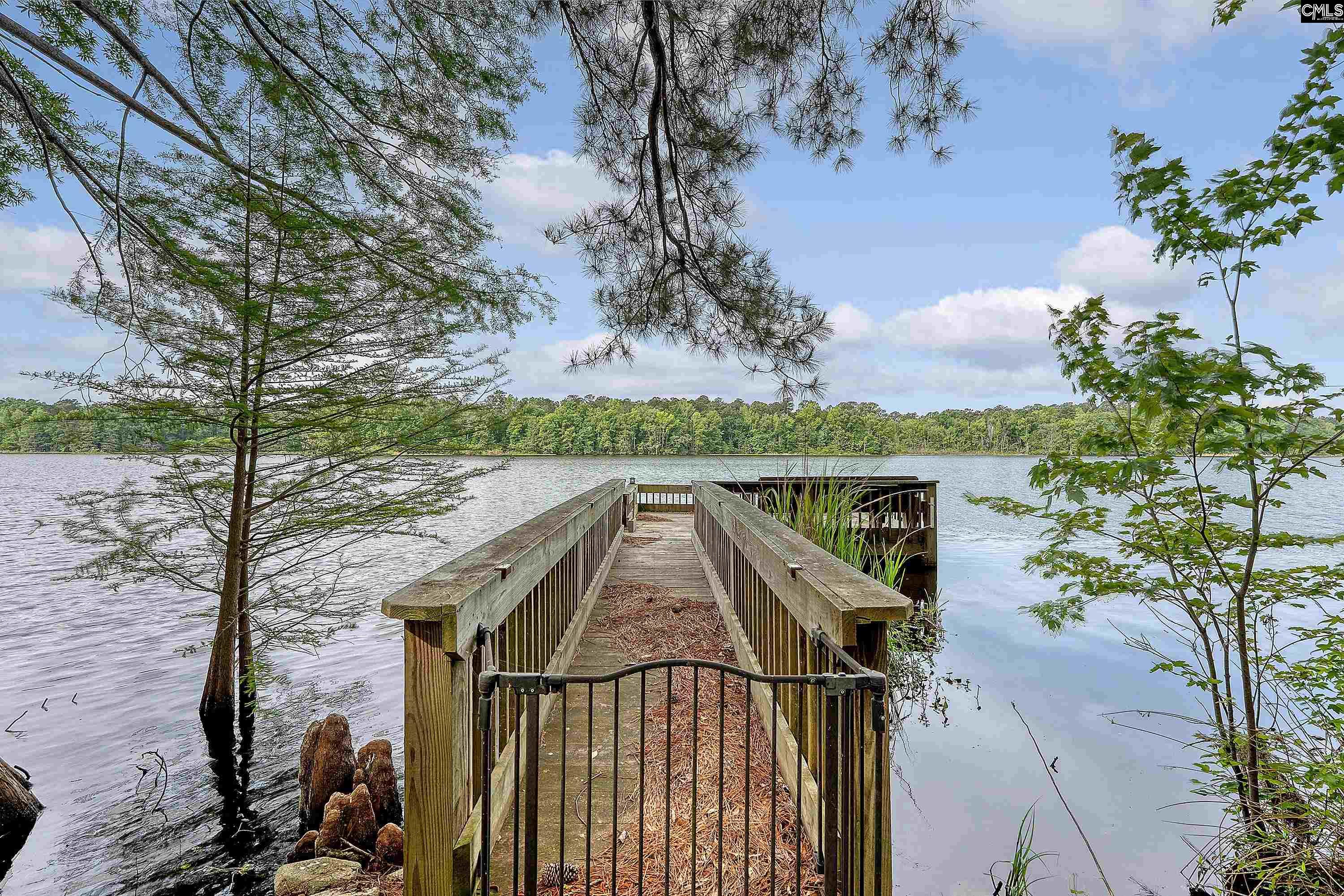 1403 Winnwood Lane Summerton, SC 29148