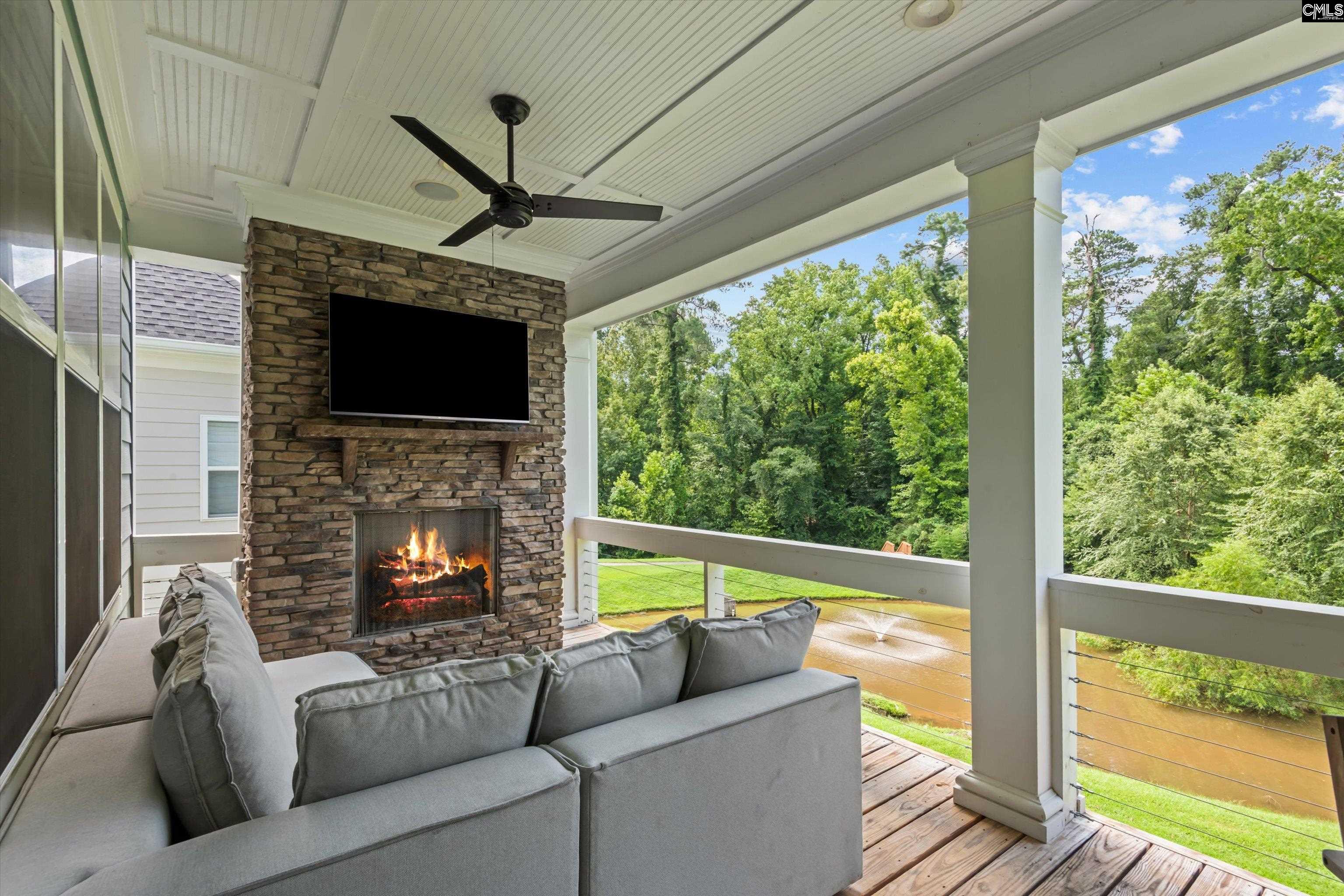 1124 Congaree Bluff Avenue Cayce, SC 29033-4427