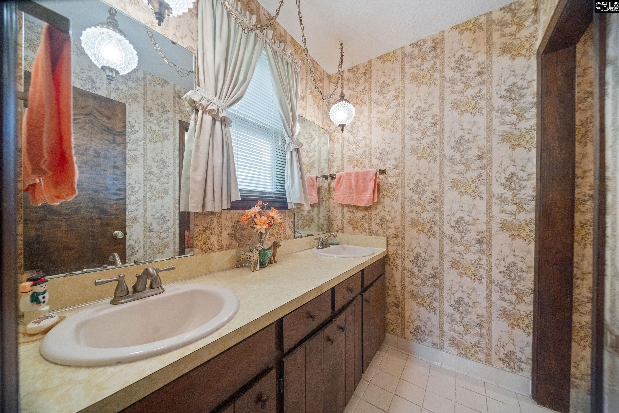113 Snow Lane Lexington, SC 29073