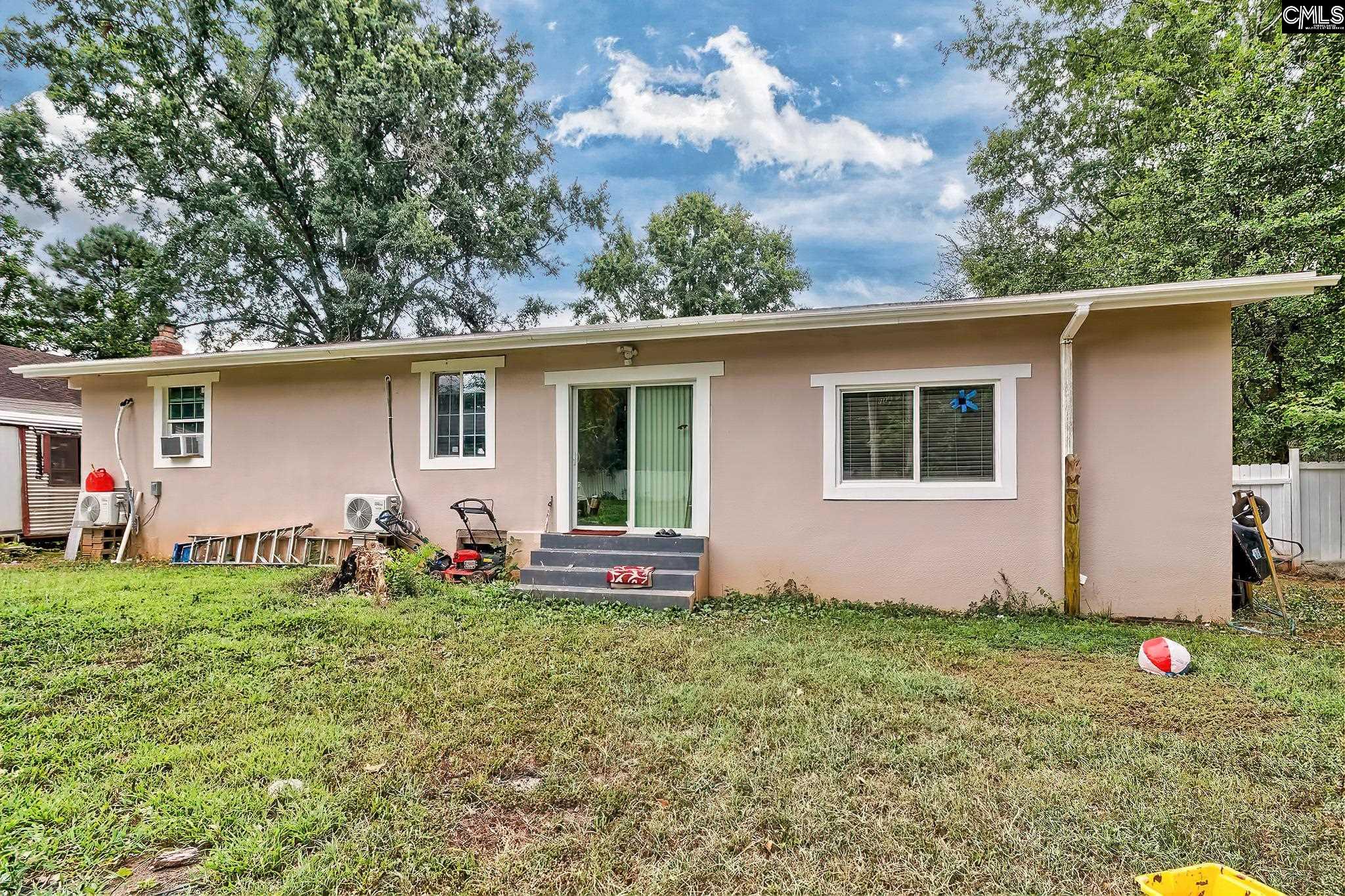 1912 Charles Street Newberry, SC 29108