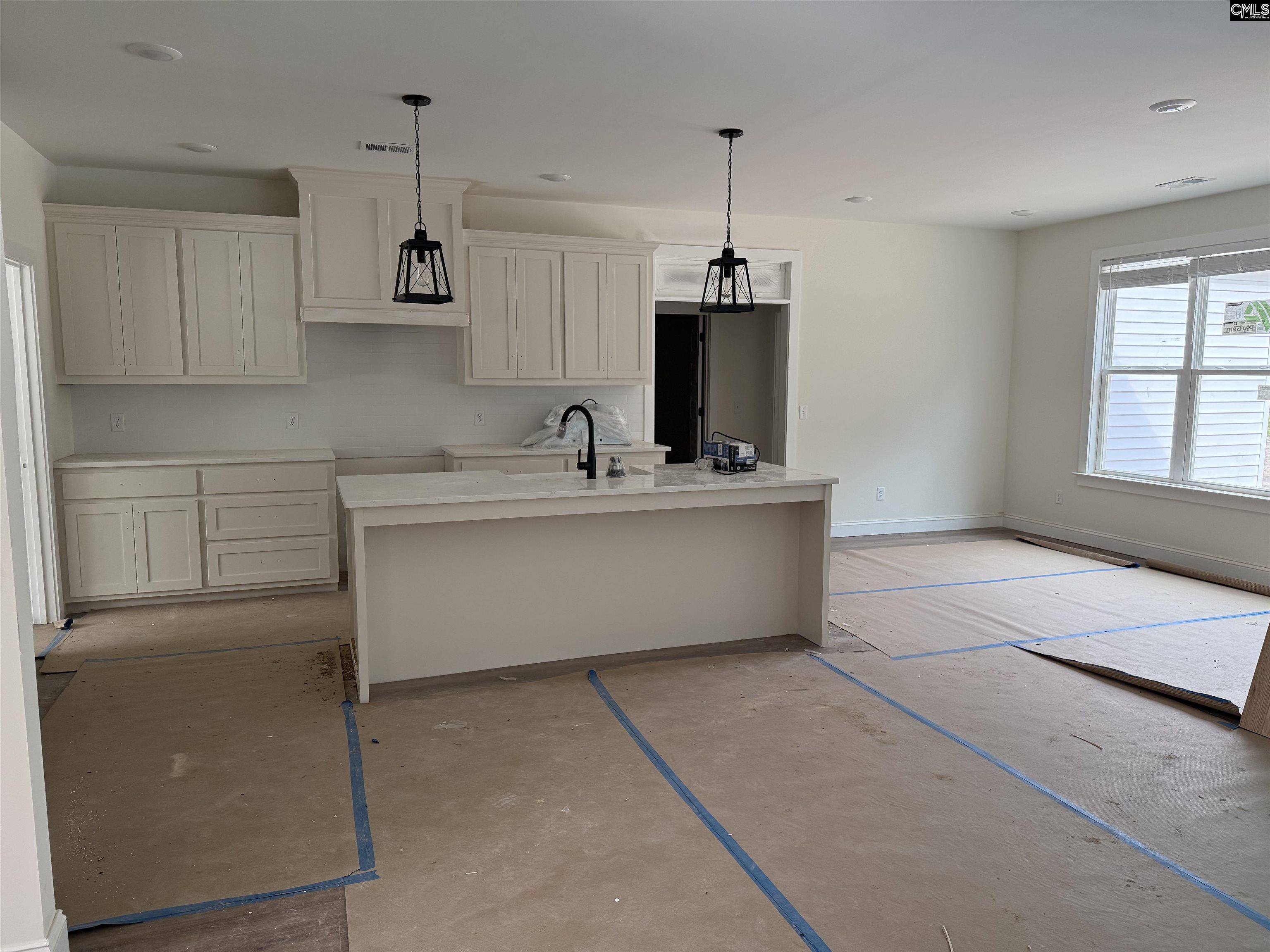 694 Robinson Town Road Cassatt, SC 29032