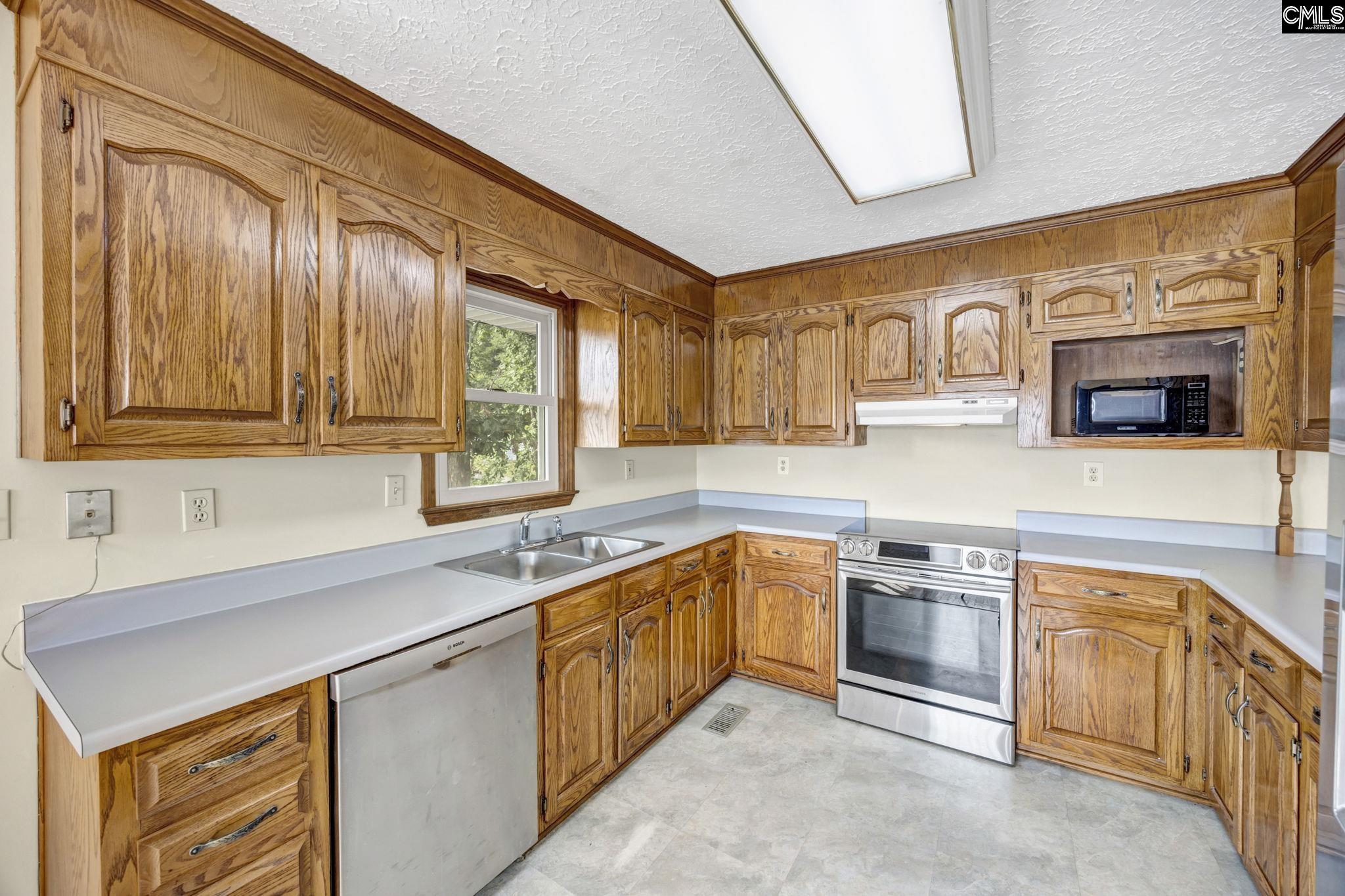 1706 Gold Nugget Point Prosperity, SC 29127-0000