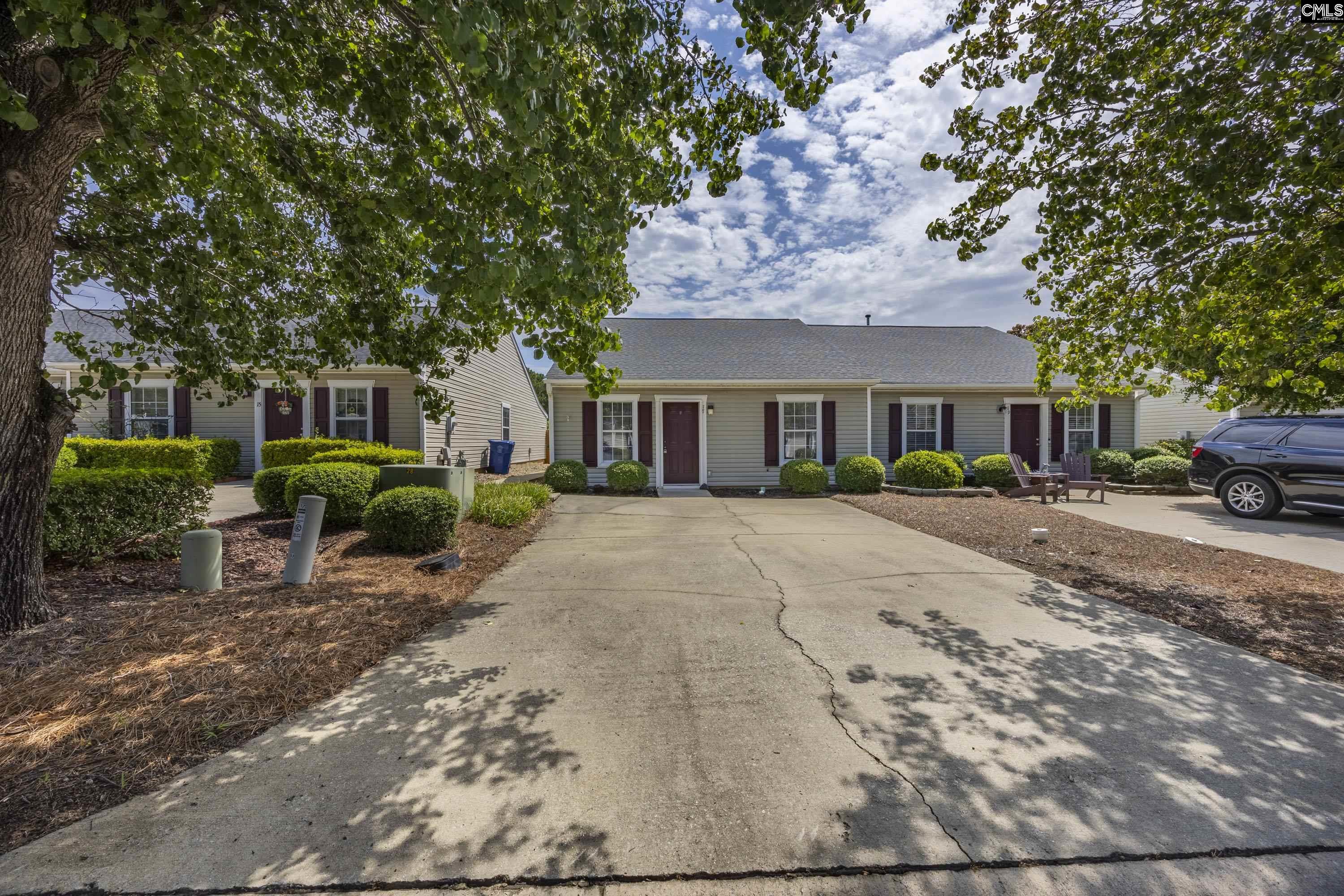 17 Hampton Oaks Place Columbia, SC 29212