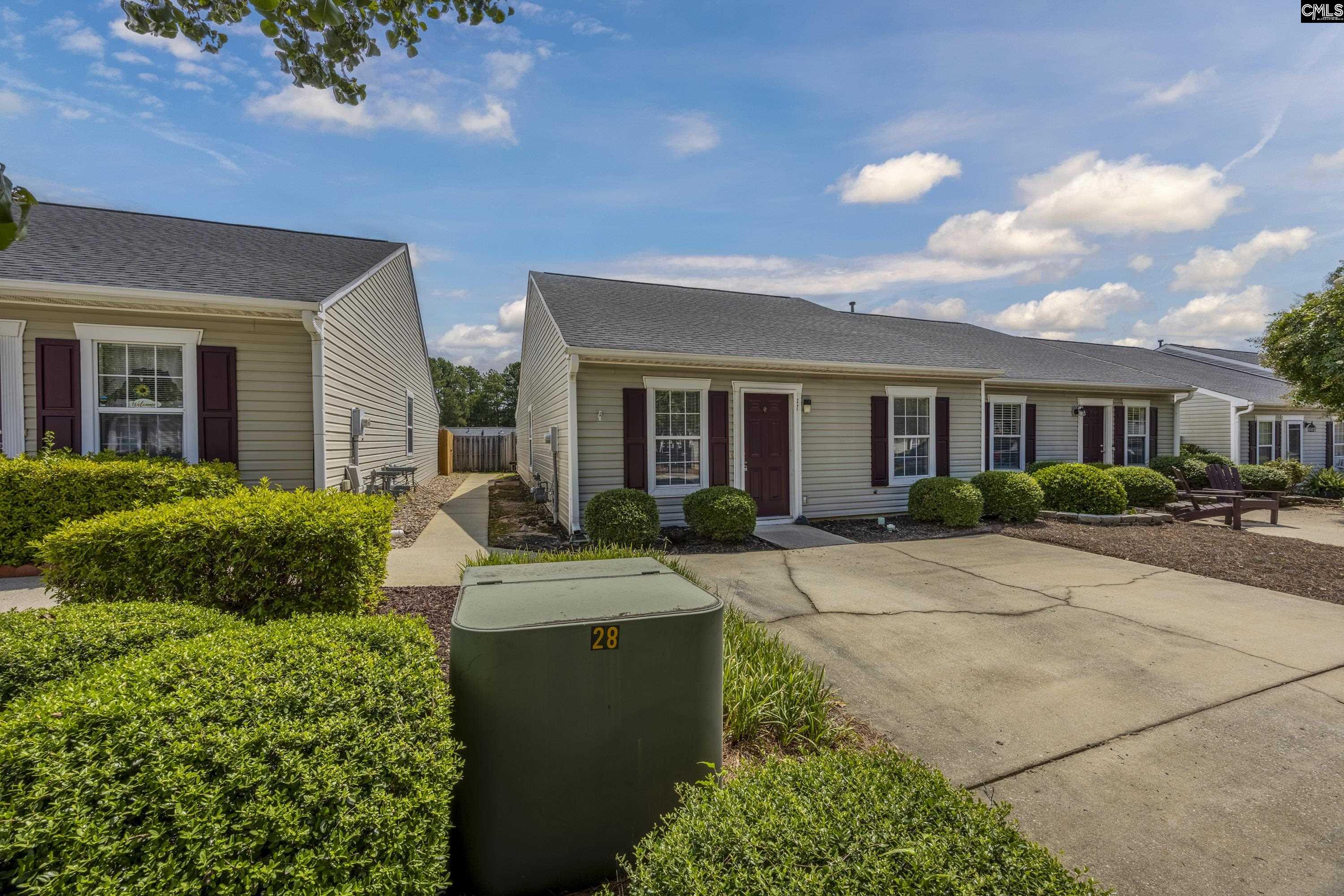 17 Hampton Oaks Place Columbia, SC 29212