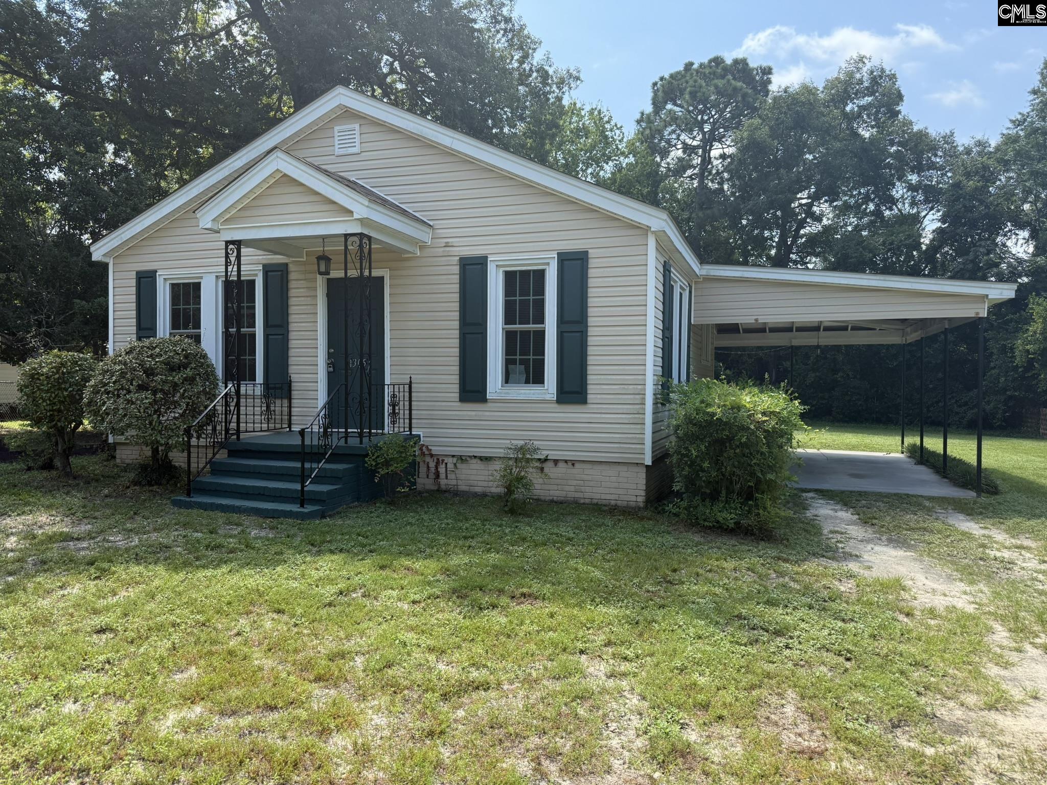 1305 Oakland Avenue Cayce, SC 29033