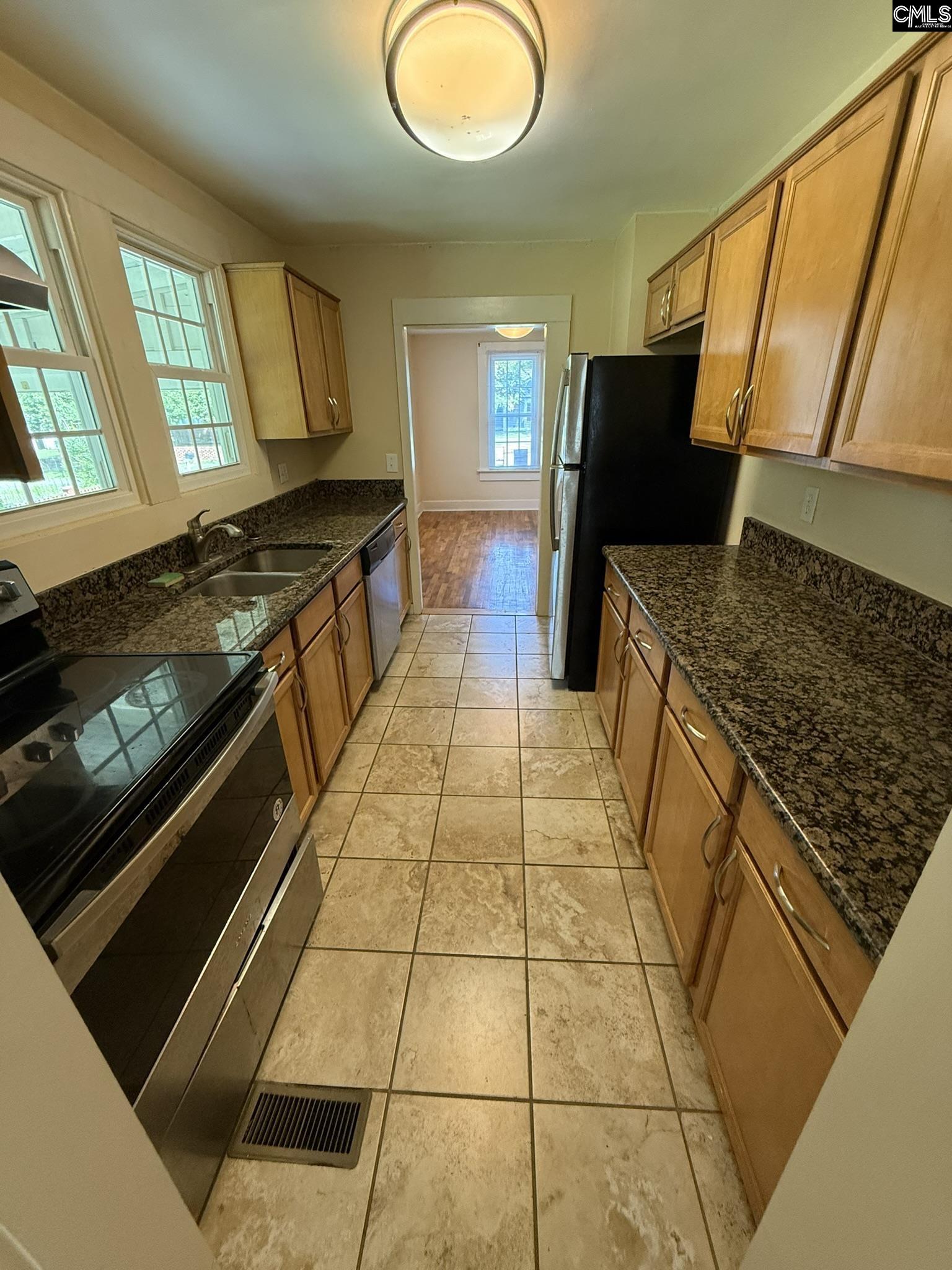 1305 Oakland Avenue Cayce, SC 29033