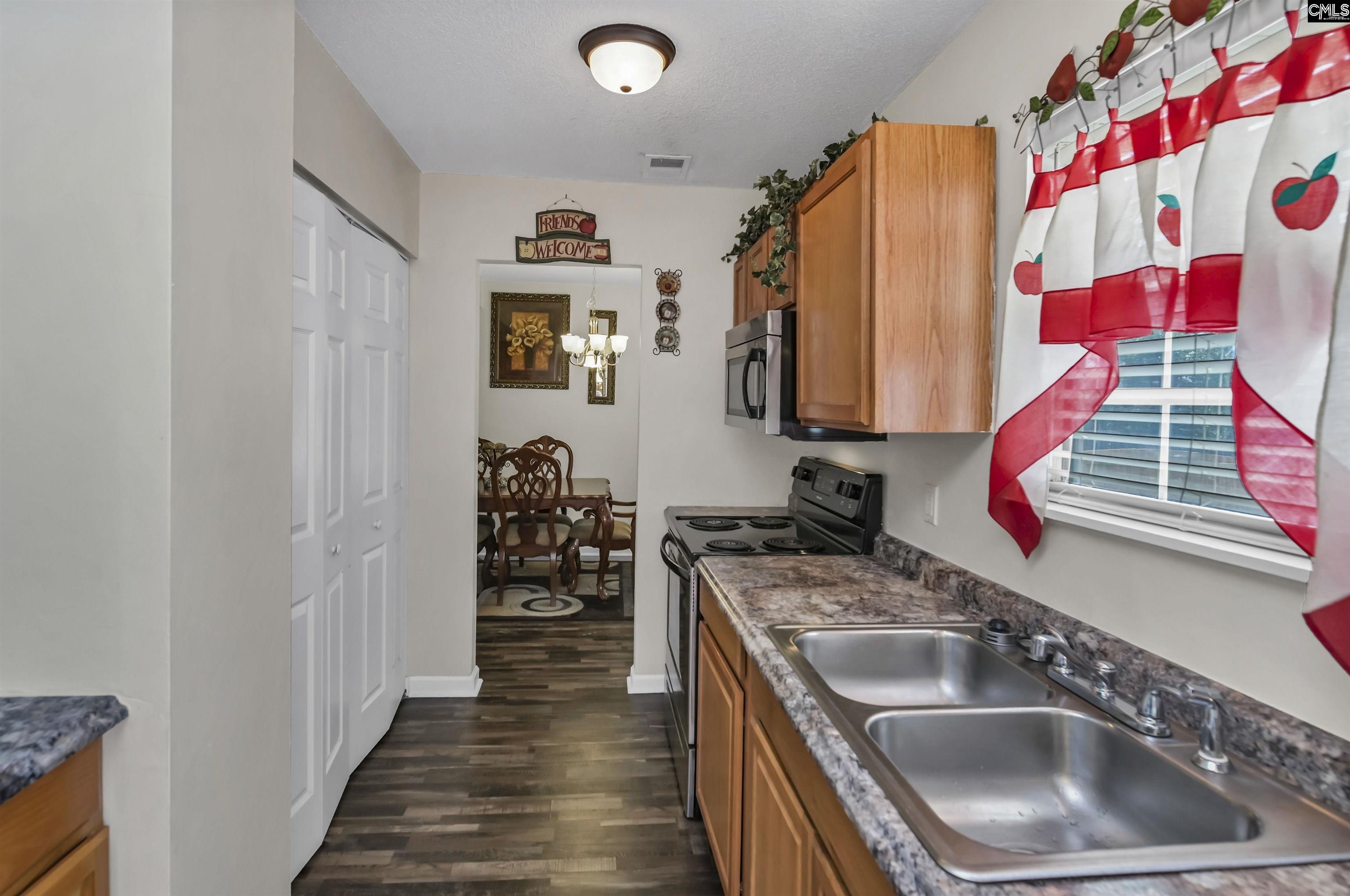 525 Woodlock Lane Columbia, SC 29229