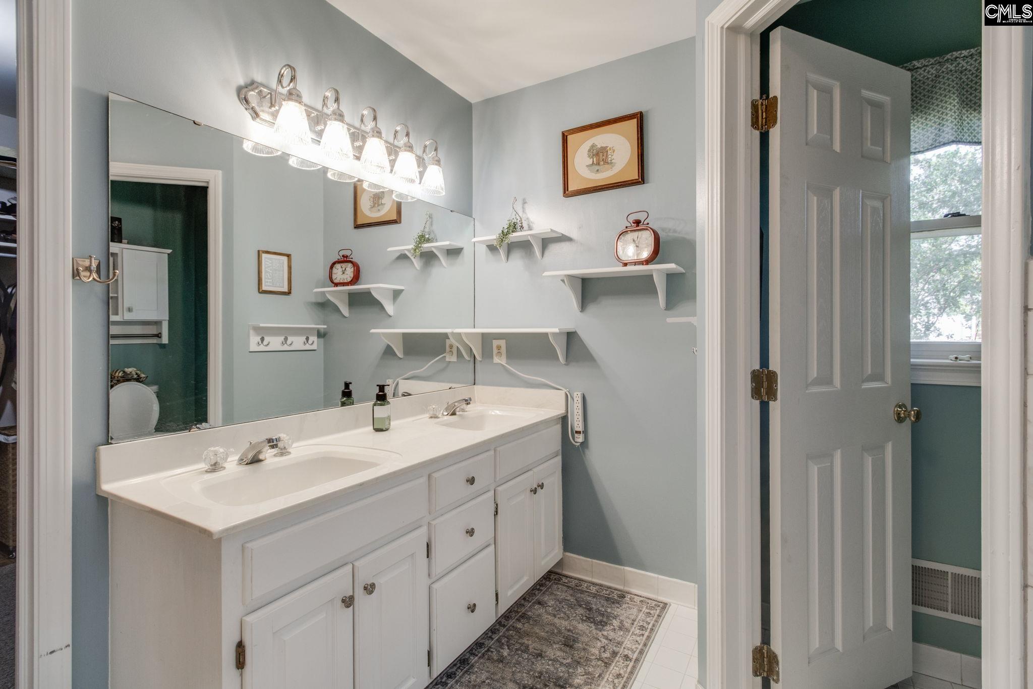 16 W Canterbury Court Blythewood, SC 29016