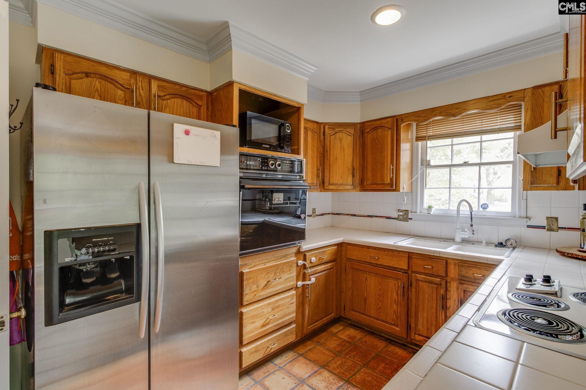 221 Hampton Trace Lane Columbia, SC 29209