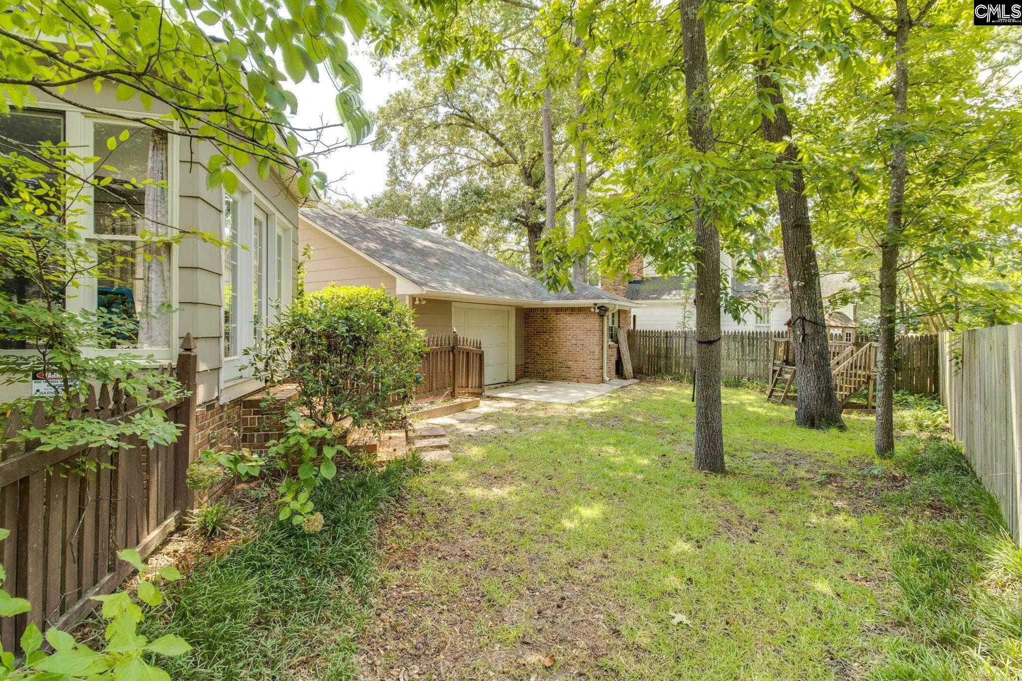 221 Hampton Trace Lane Columbia, SC 29209