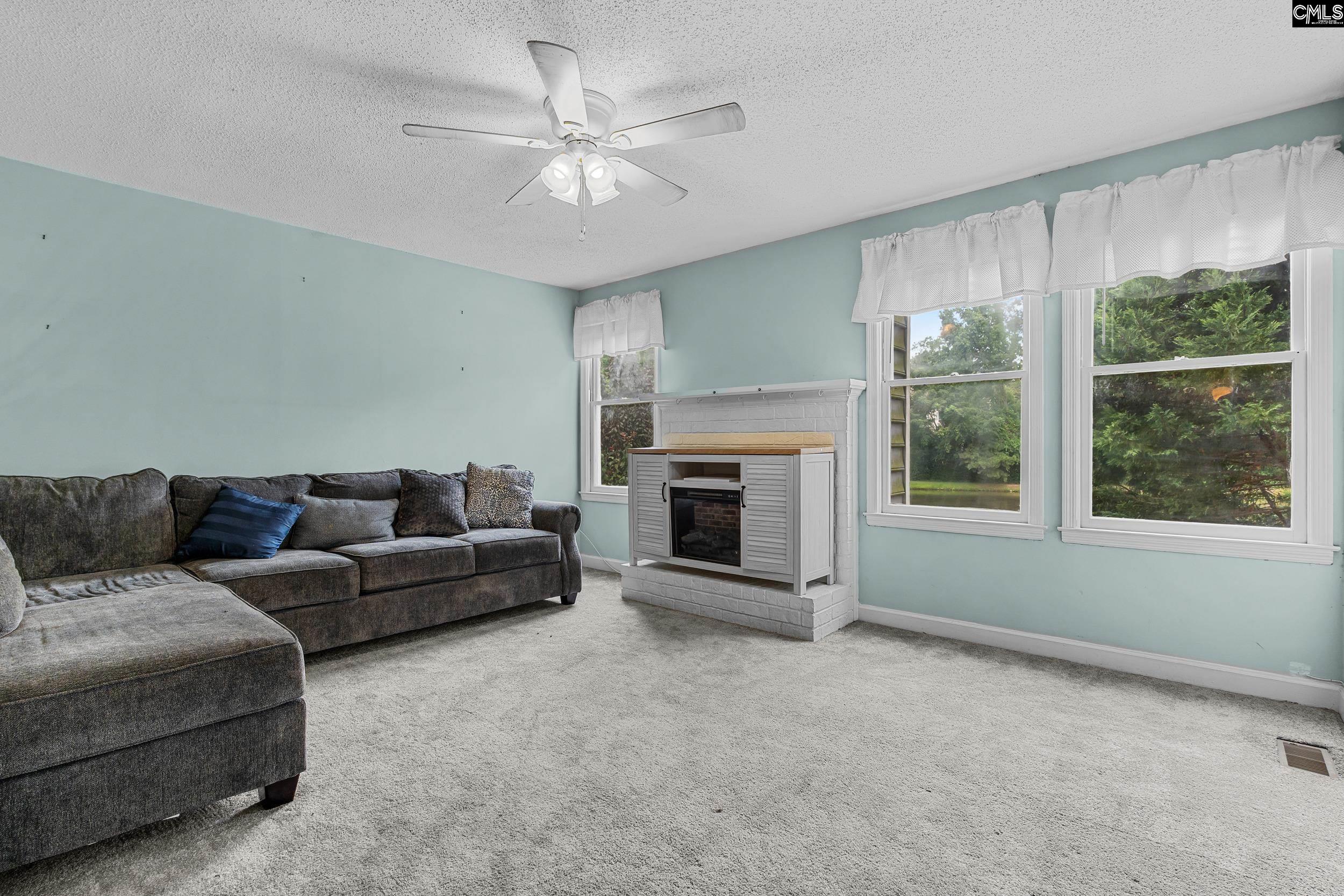137 Village Walk Columbia, SC 29209