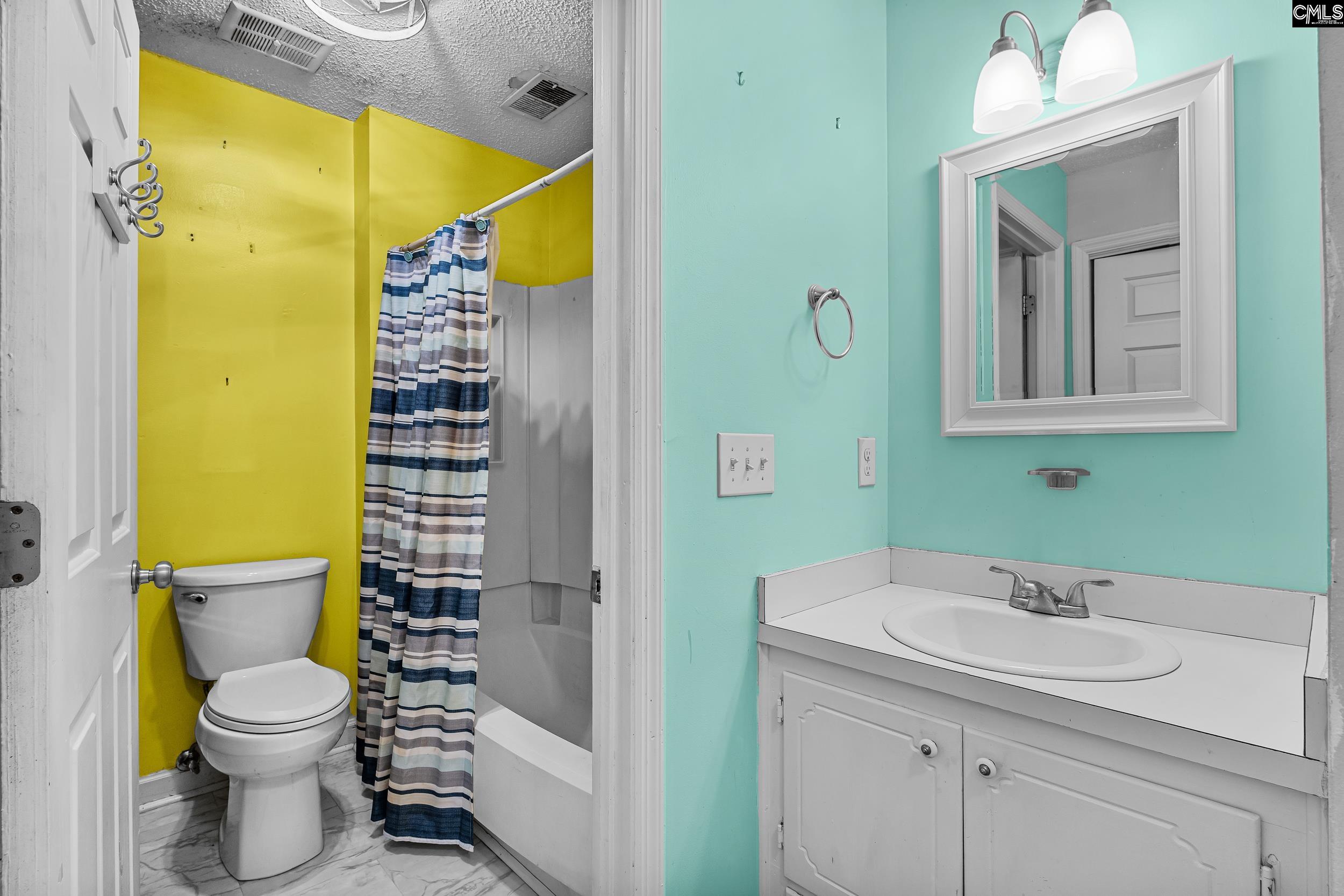 137 Village Walk Columbia, SC 29209