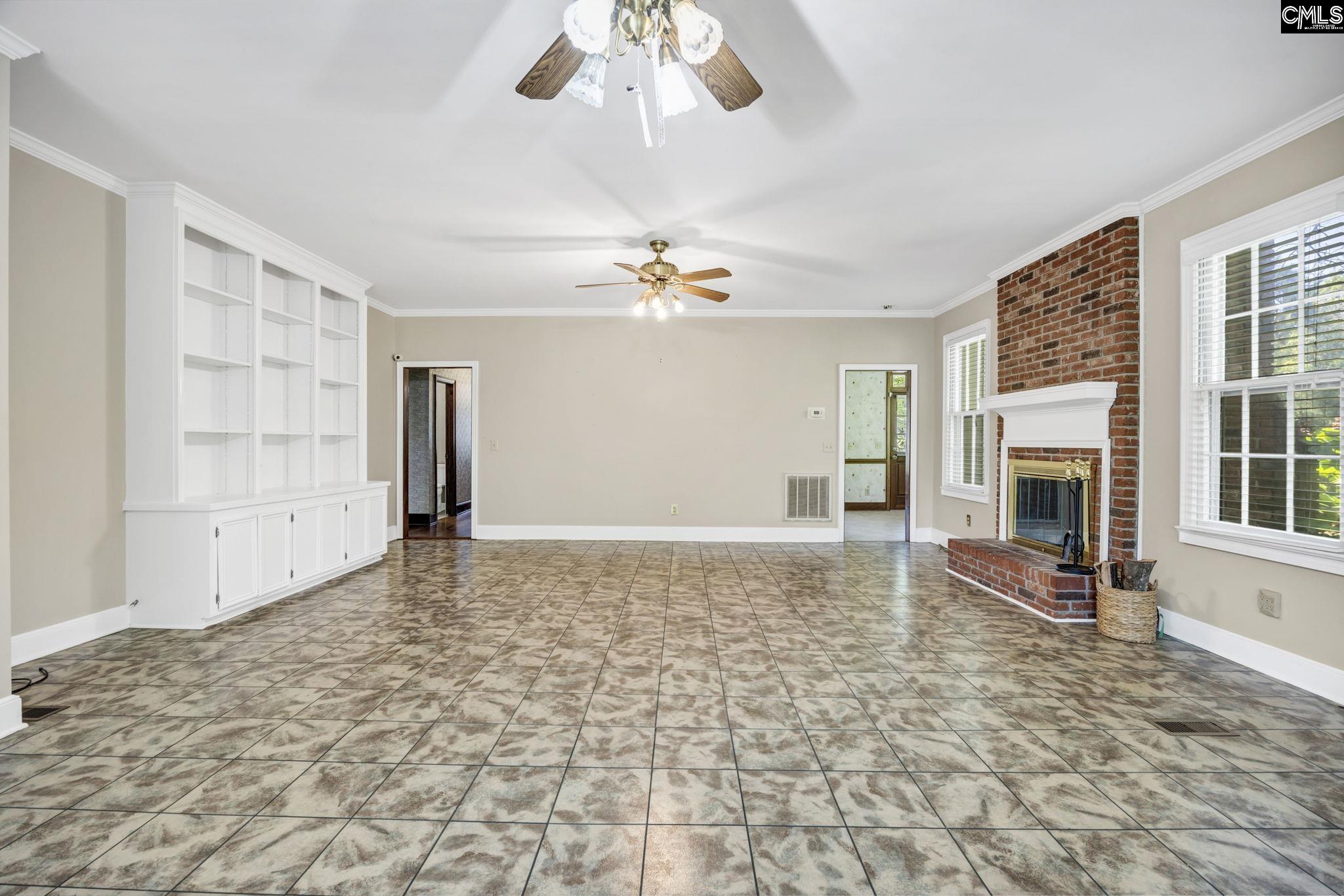 329 Valley Springs Drive Columbia, SC 29223