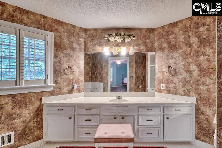 345 Pond View Lane Lexington, SC 29072