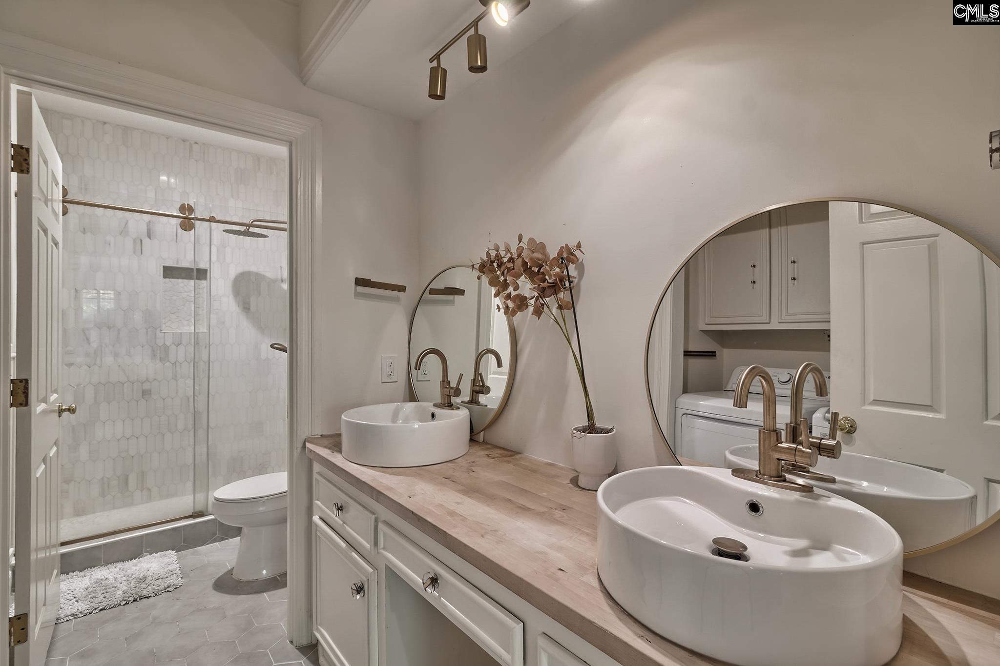28 Quinine Hill Columbia, SC 29204