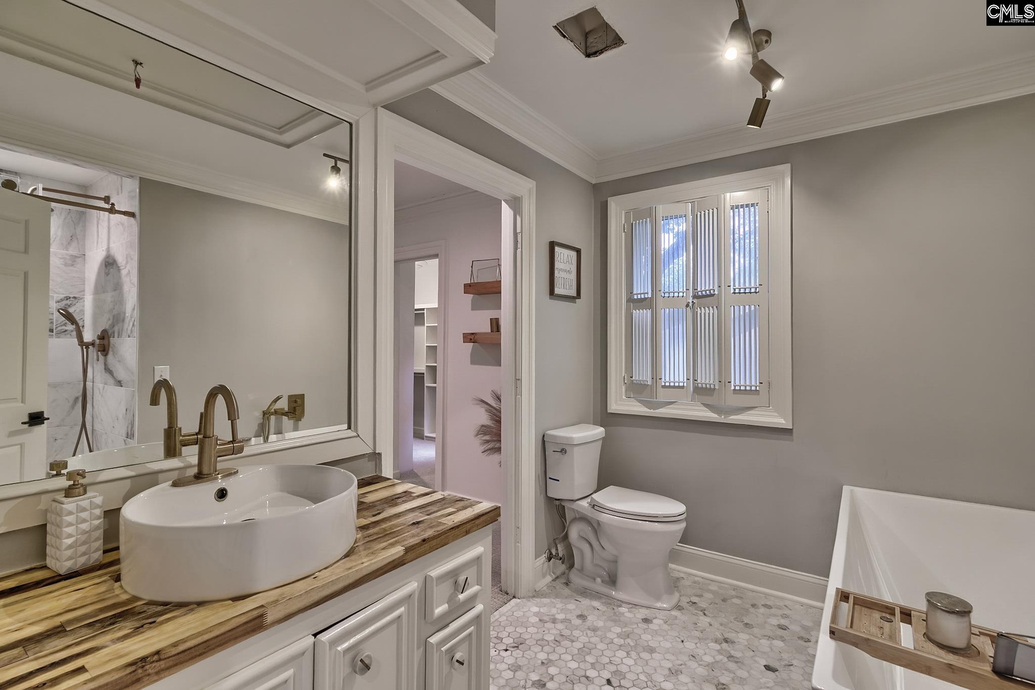 28 Quinine Hill Columbia, SC 29204
