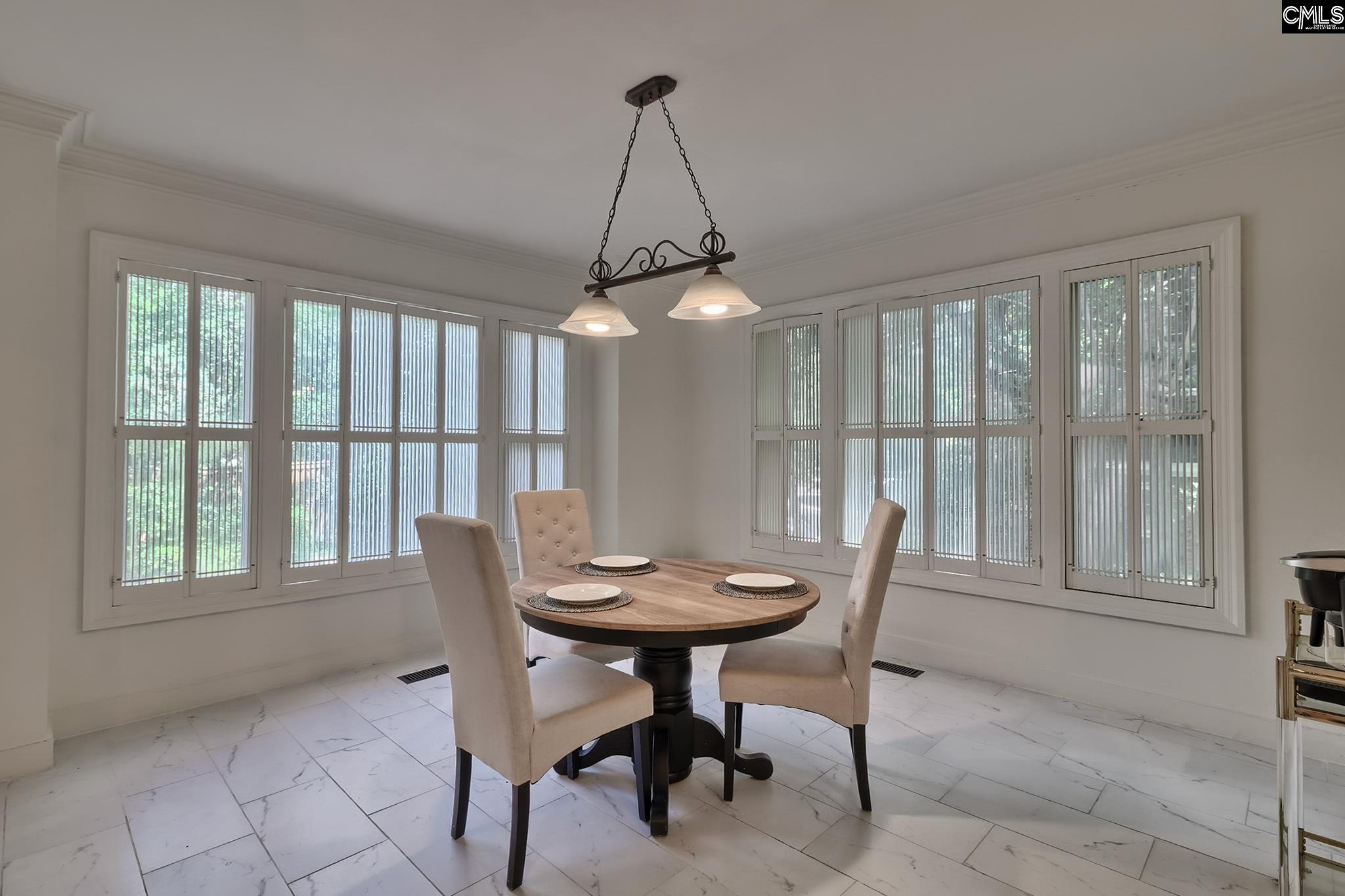 28 Quinine Hill Columbia, SC 29204