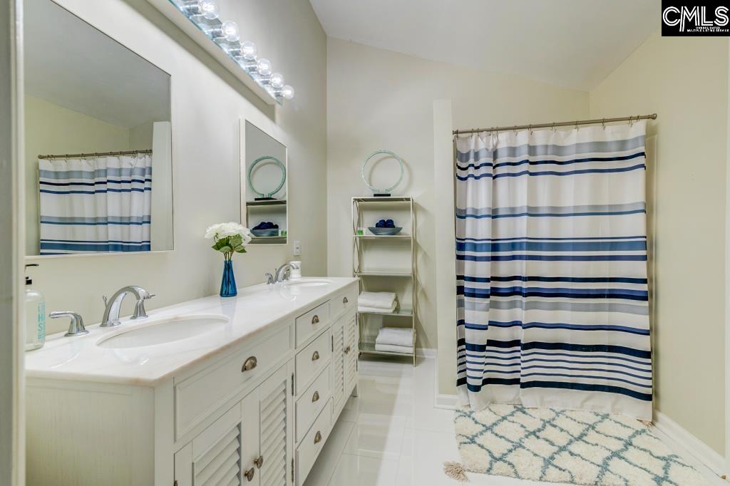 141 Meredith Drive Eutawville, SC 29048