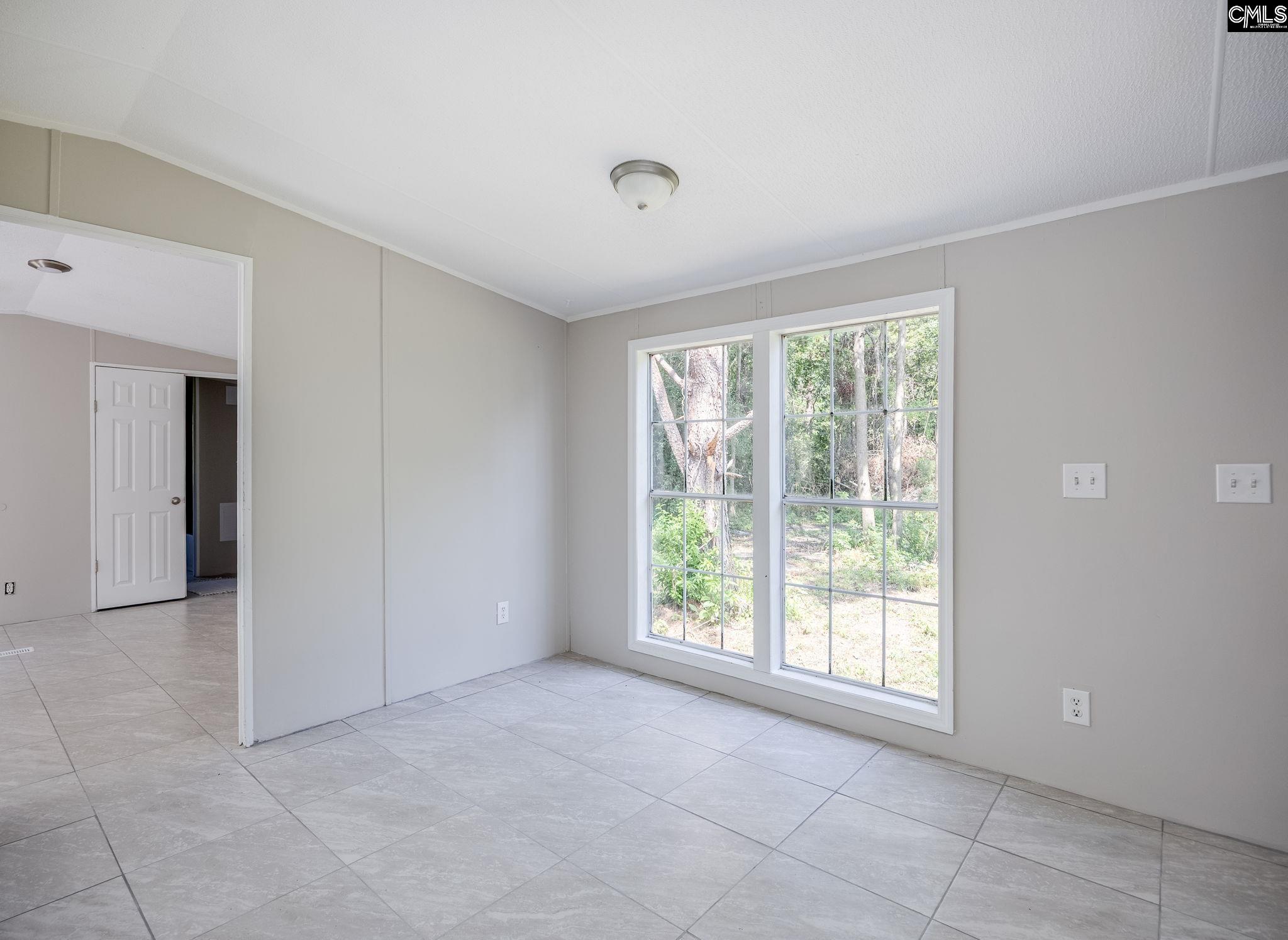 1527 Middlepen Road Orangeburg, SC 29115