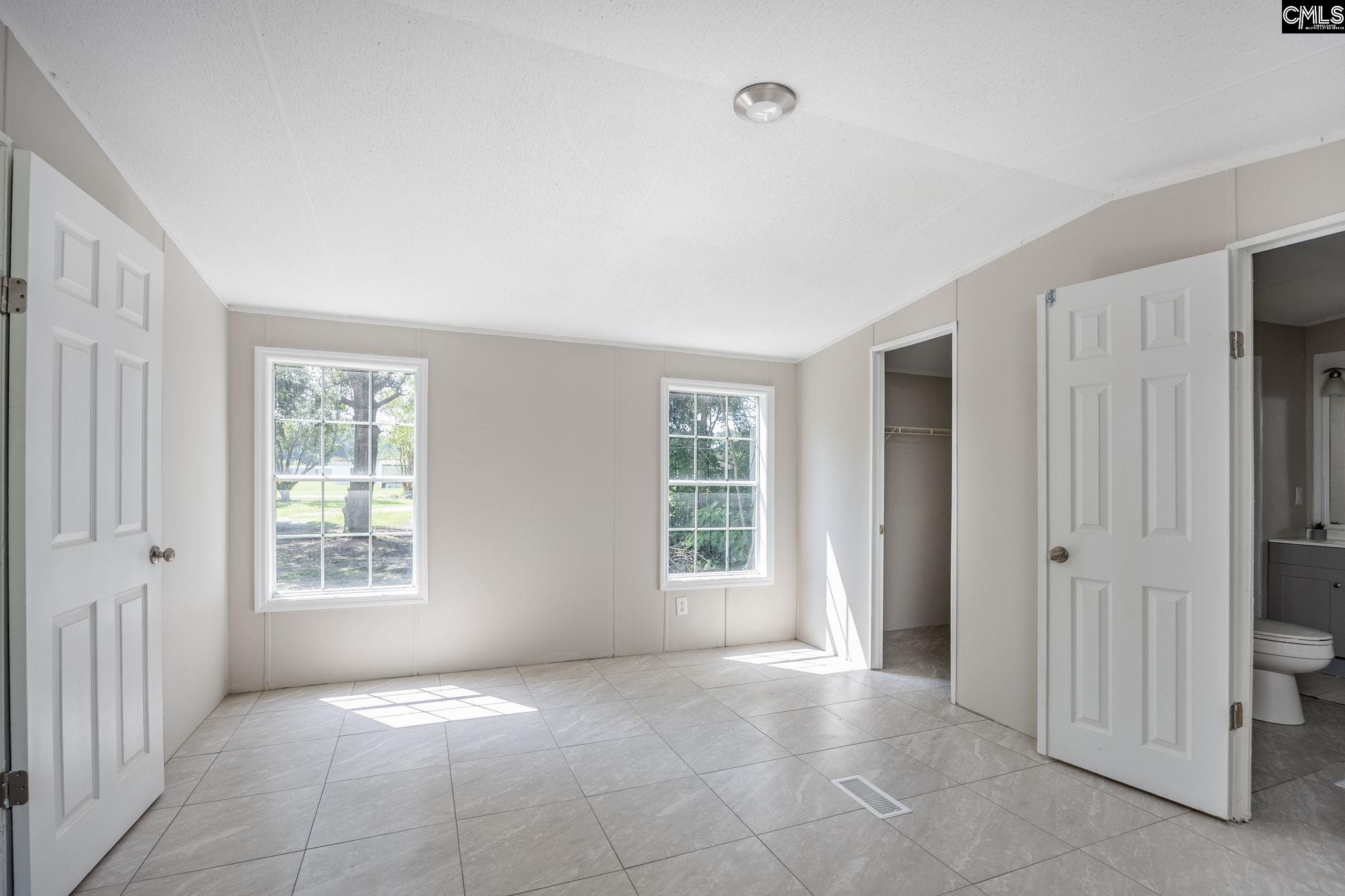 1527 Middlepen Road Orangeburg, SC 29115