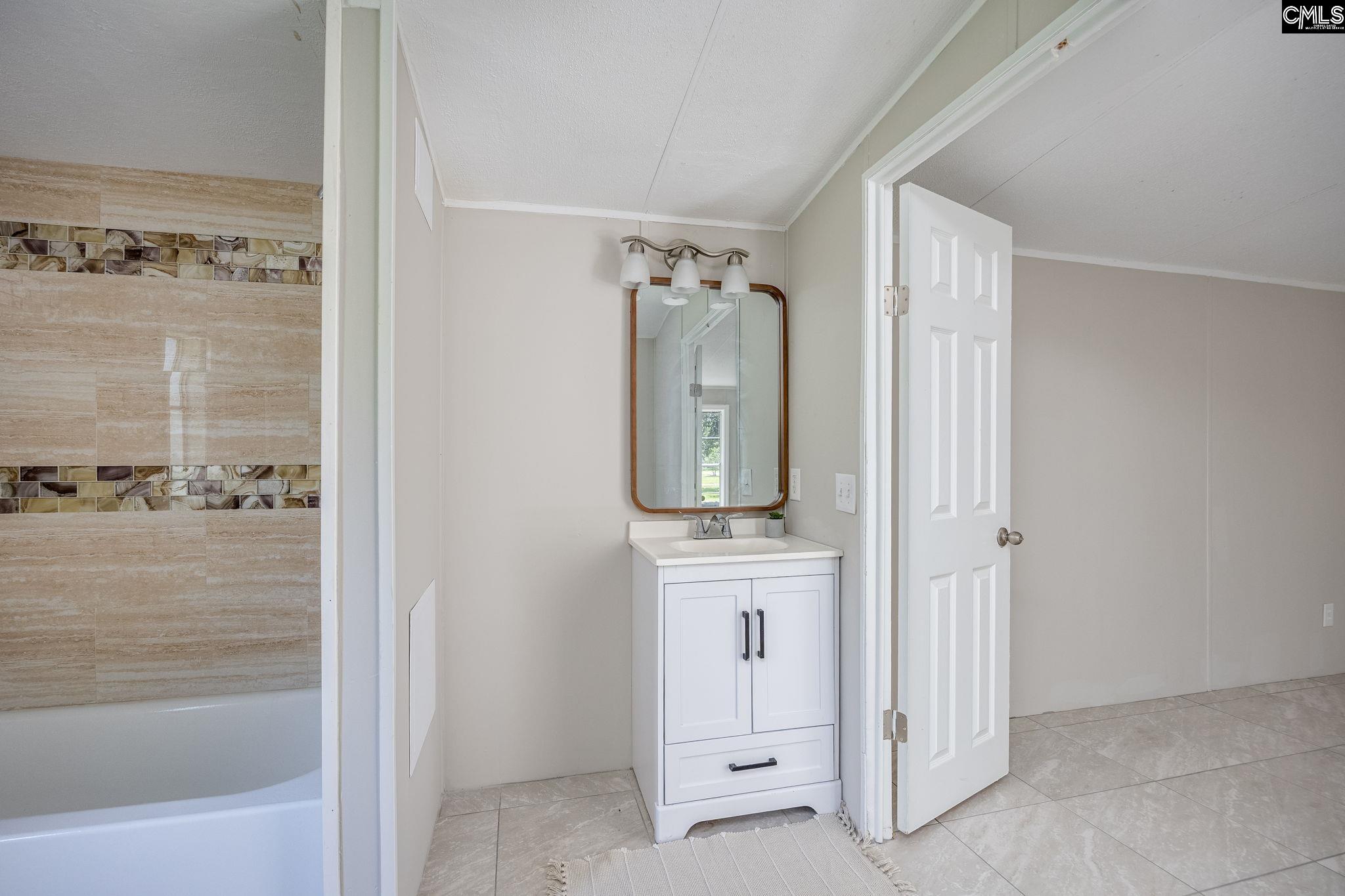 1527 Middlepen Road Orangeburg, SC 29115