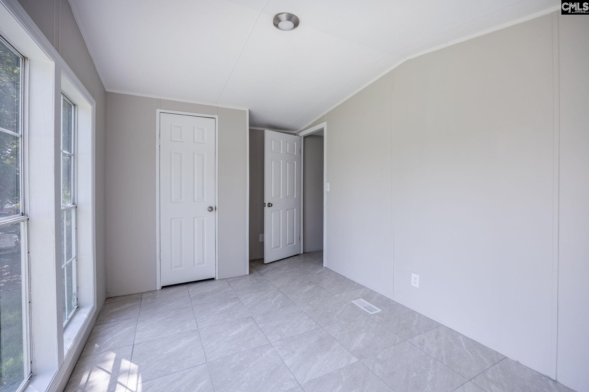 1527 Middlepen Road Orangeburg, SC 29115
