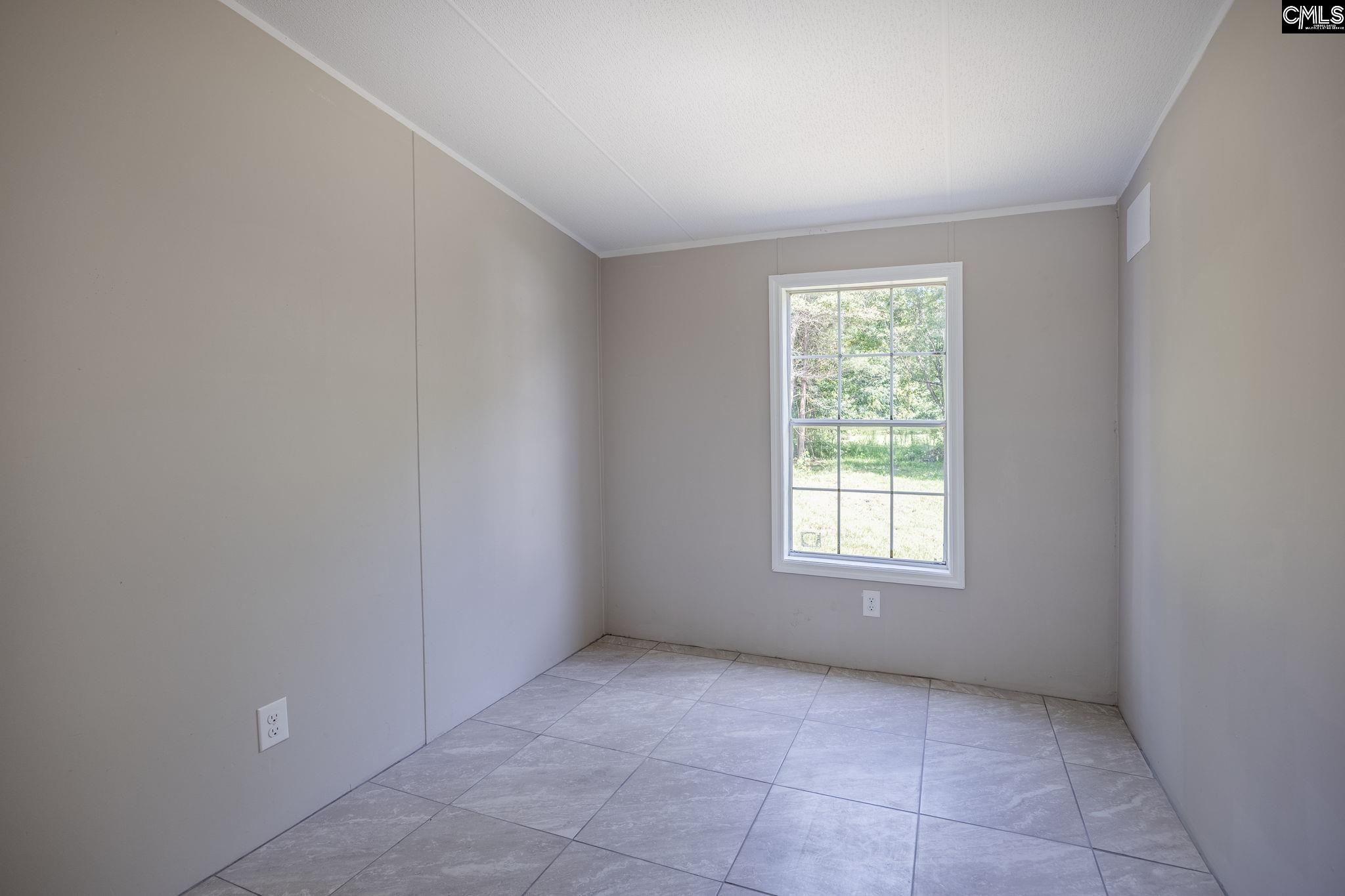 1527 Middlepen Road Orangeburg, SC 29115