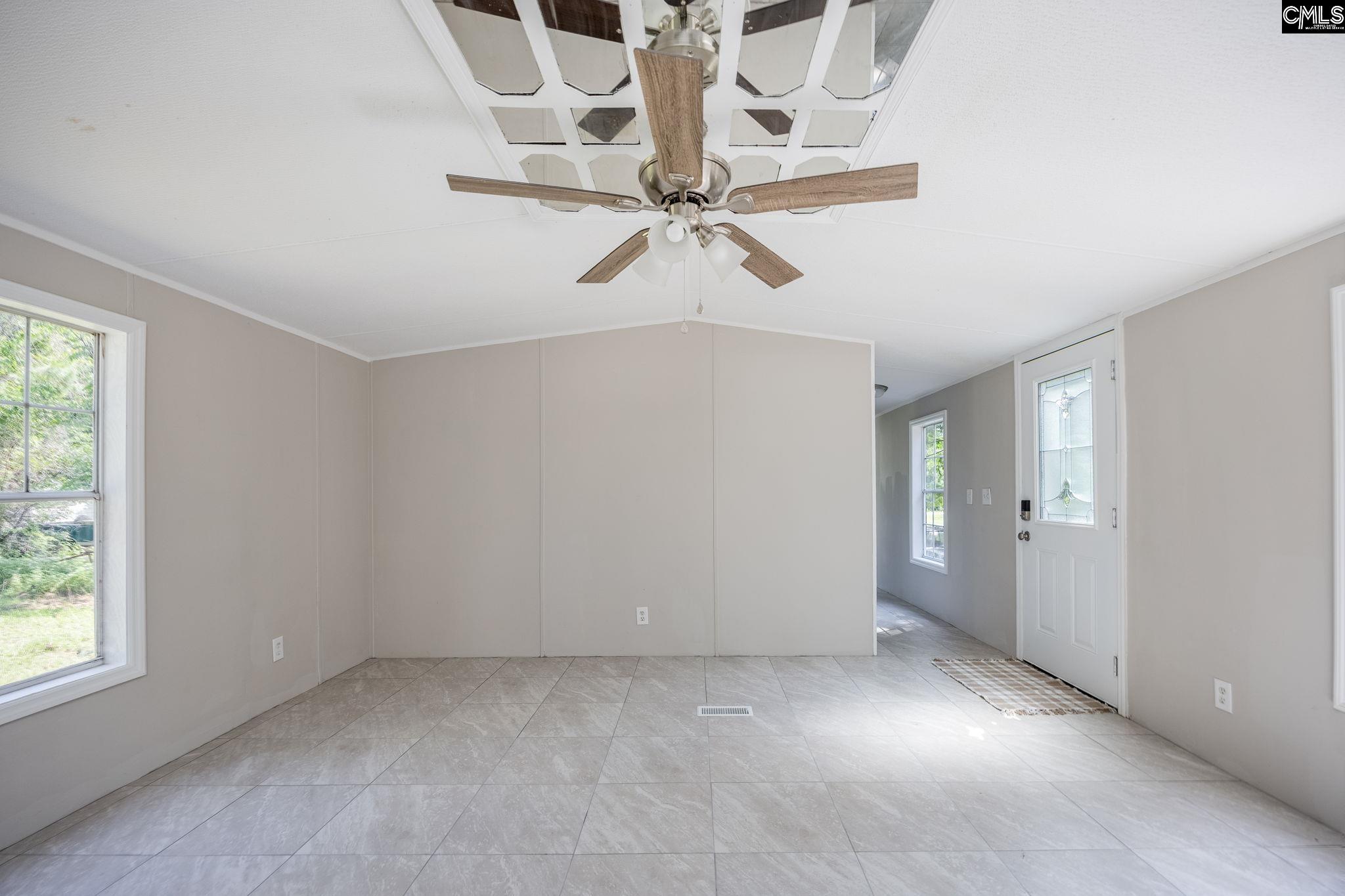 1527 Middlepen Road Orangeburg, SC 29115