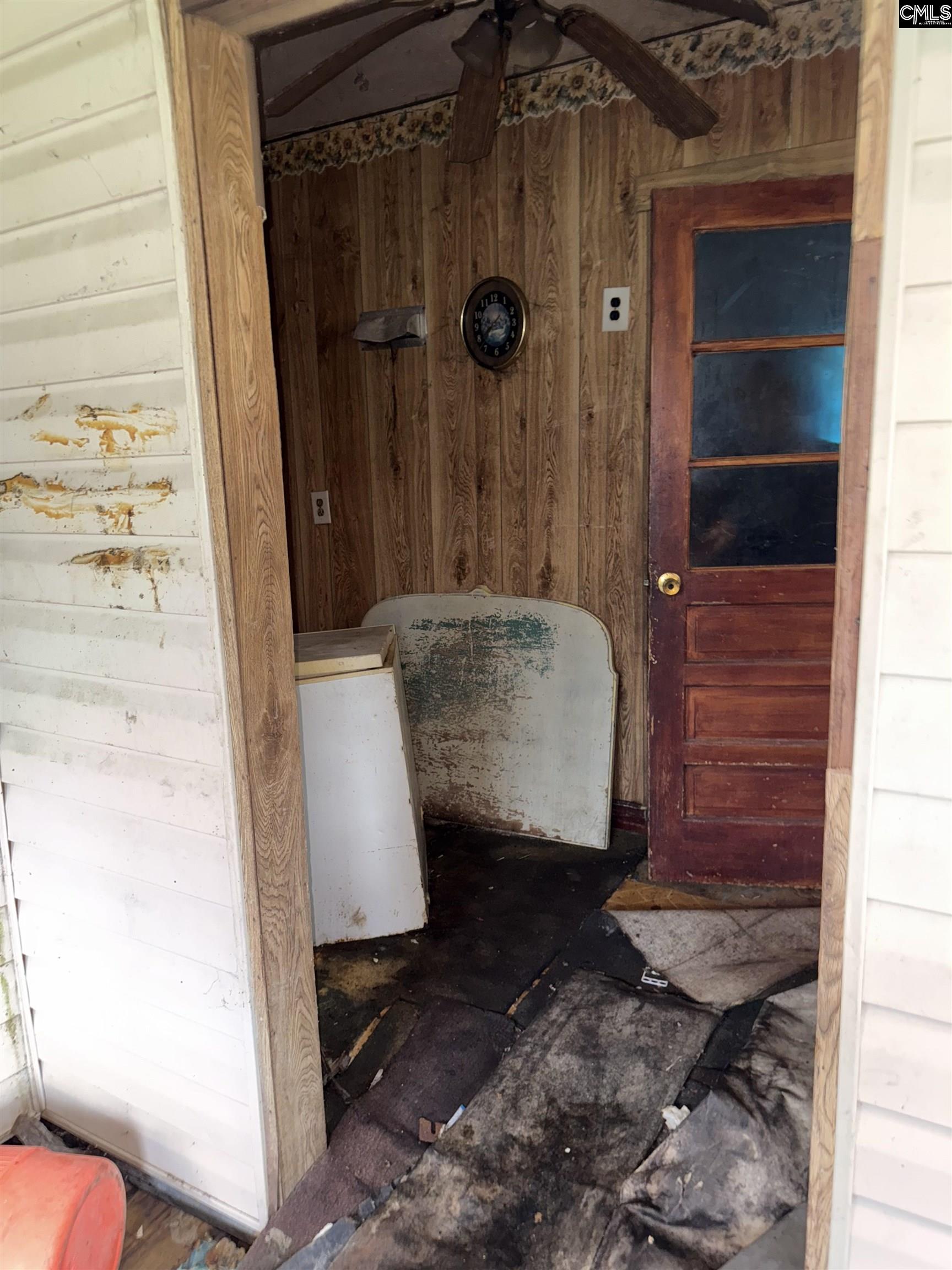 323 Railroad Avenue Branchville, SC 29432